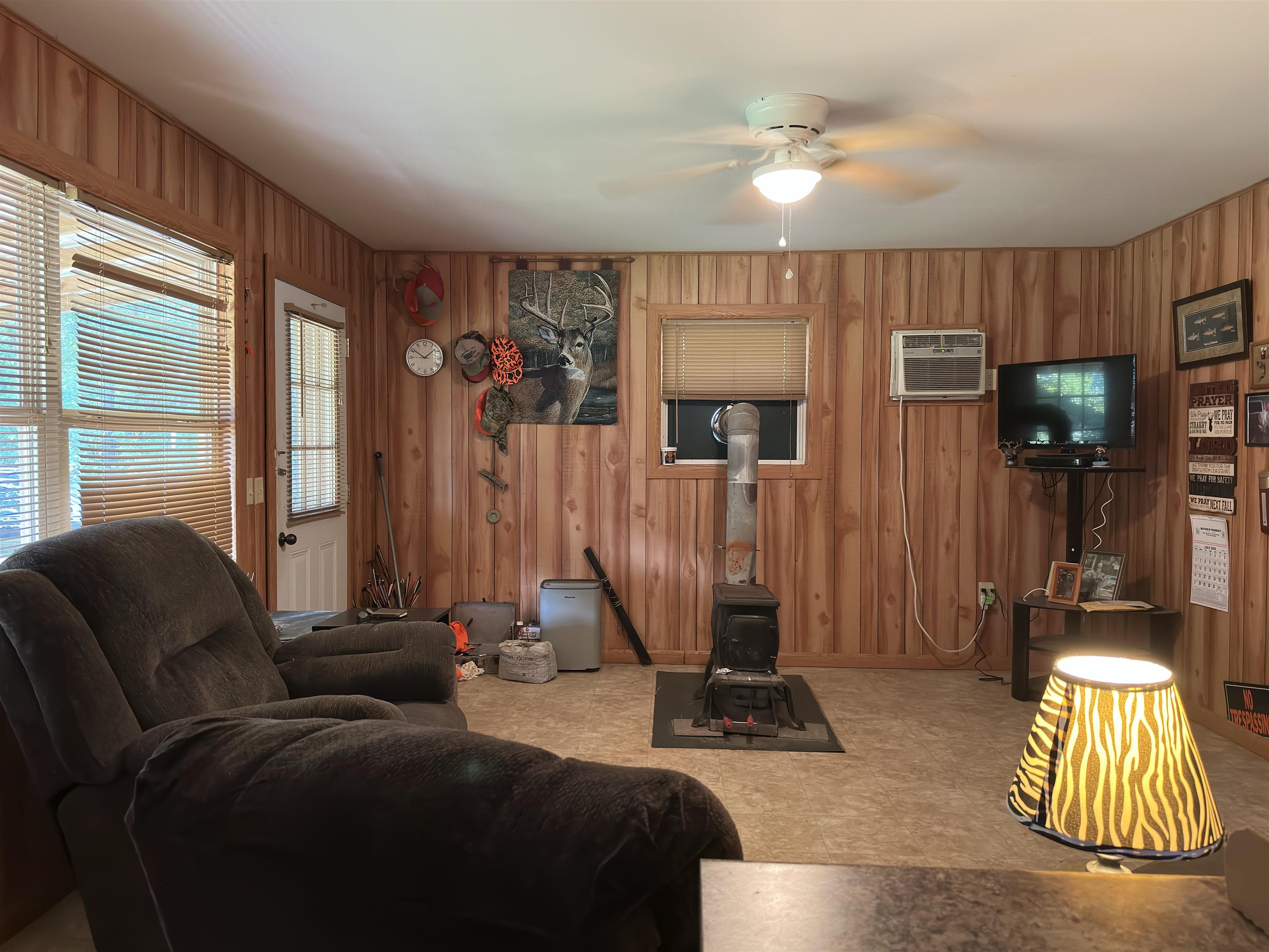 464 Acres Road Property Photo 10