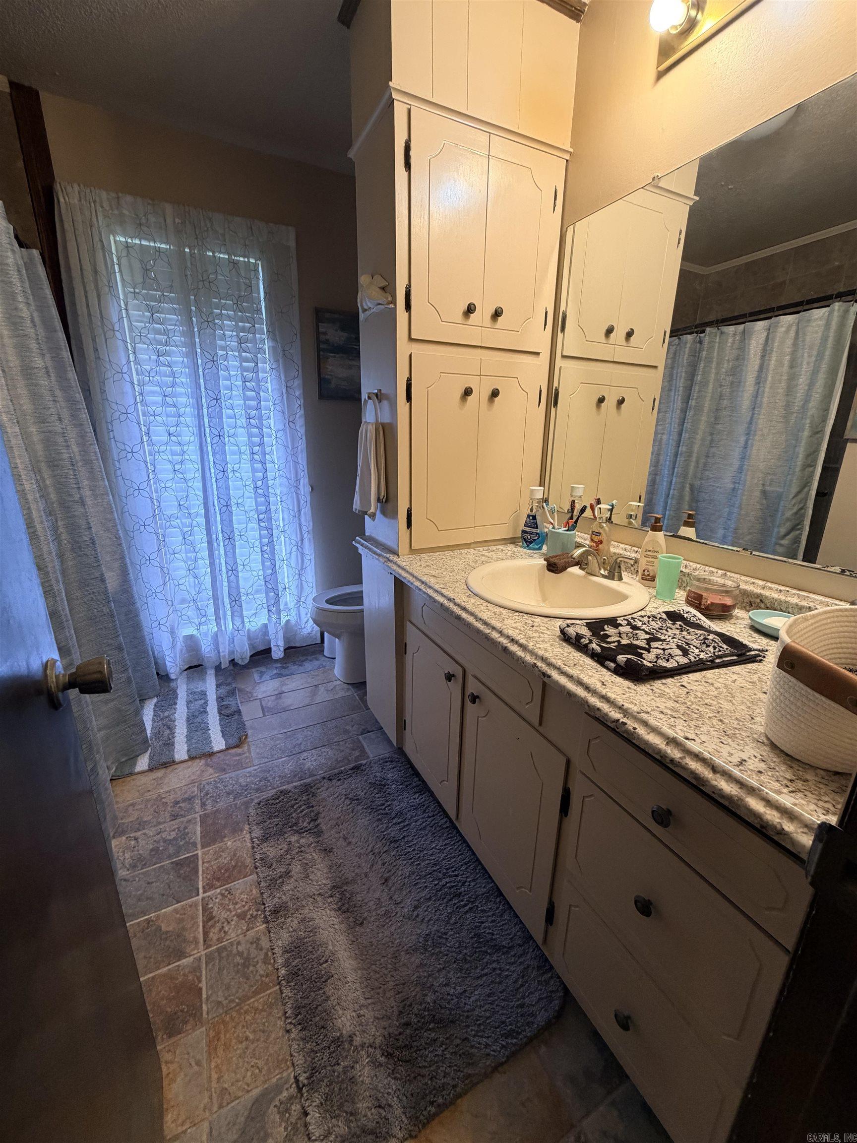 102 W Haislip St Property Photo 15