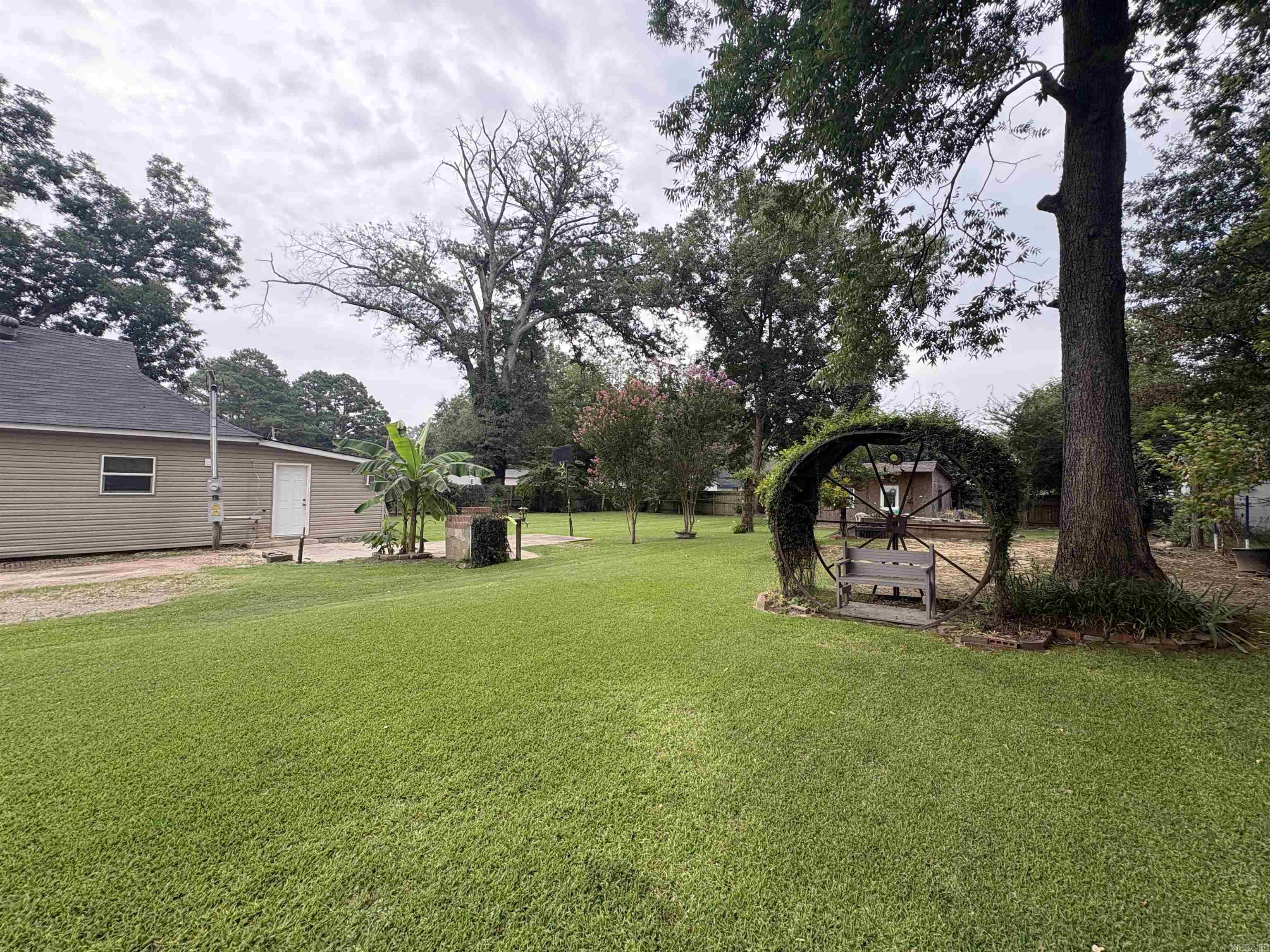 106 Arch Street Property Photo 6