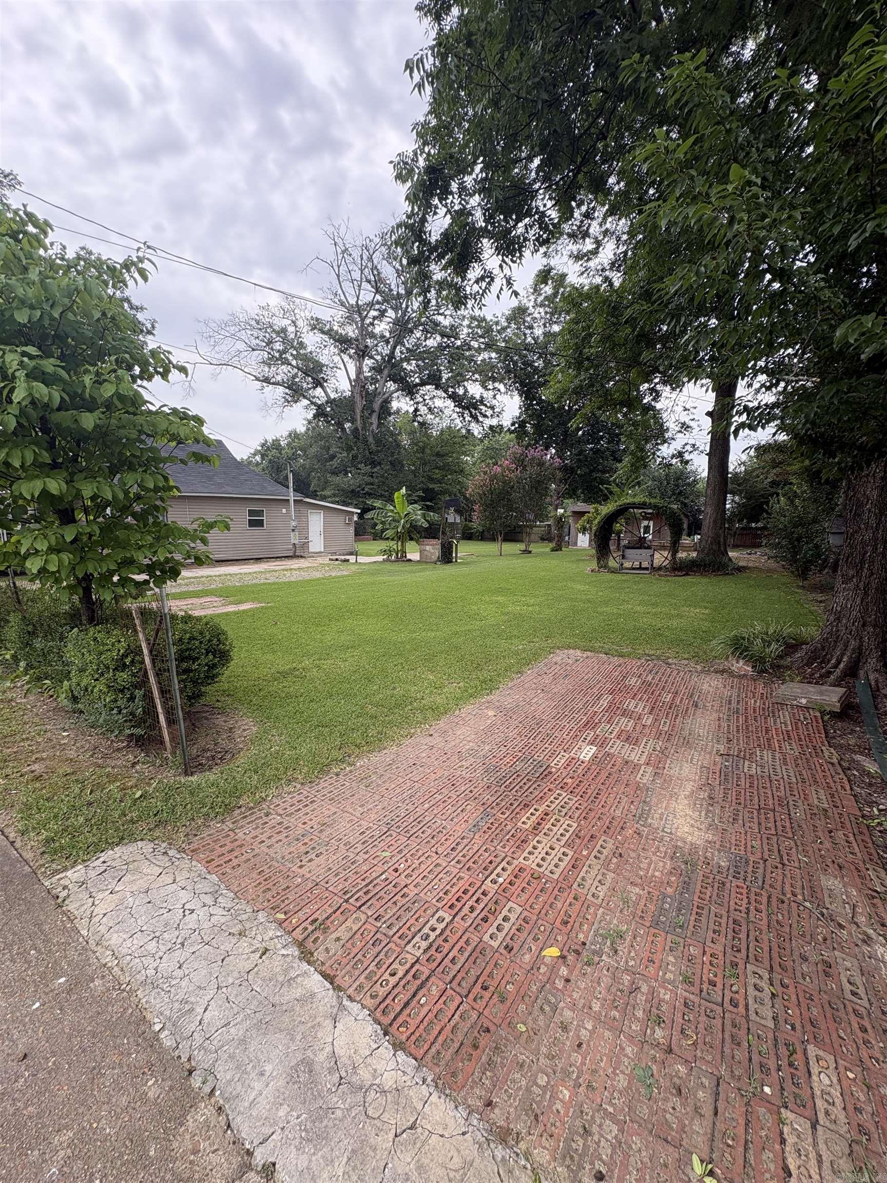 106 Arch Street Property Photo 7