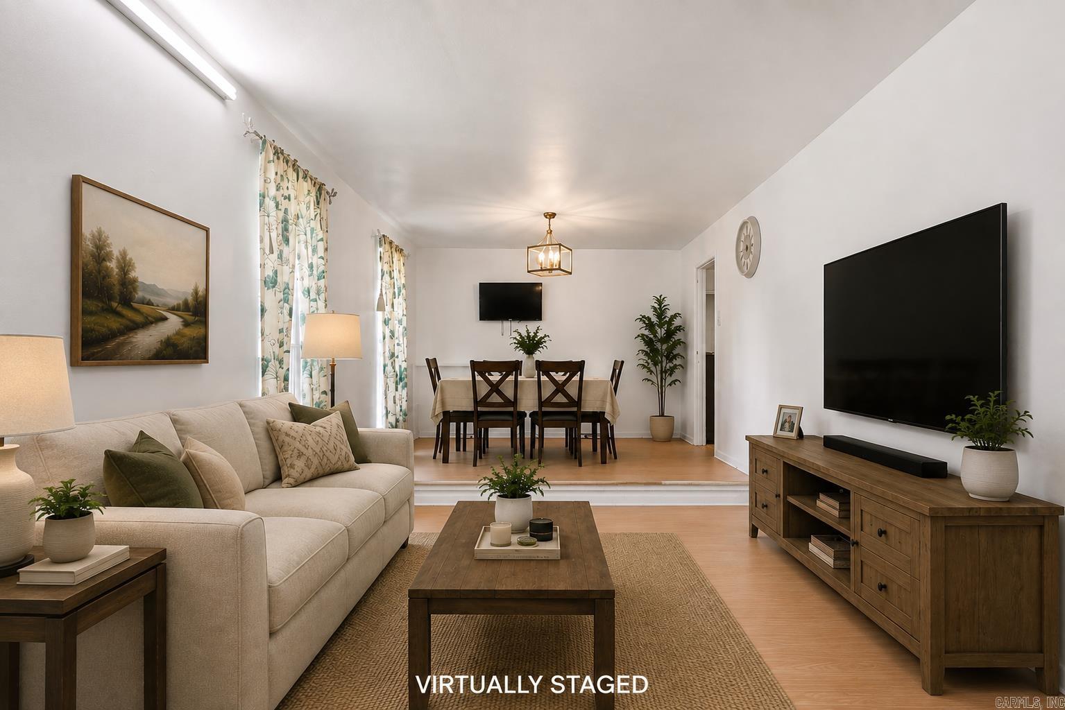 12880 Southridge Drive Property Photo 3