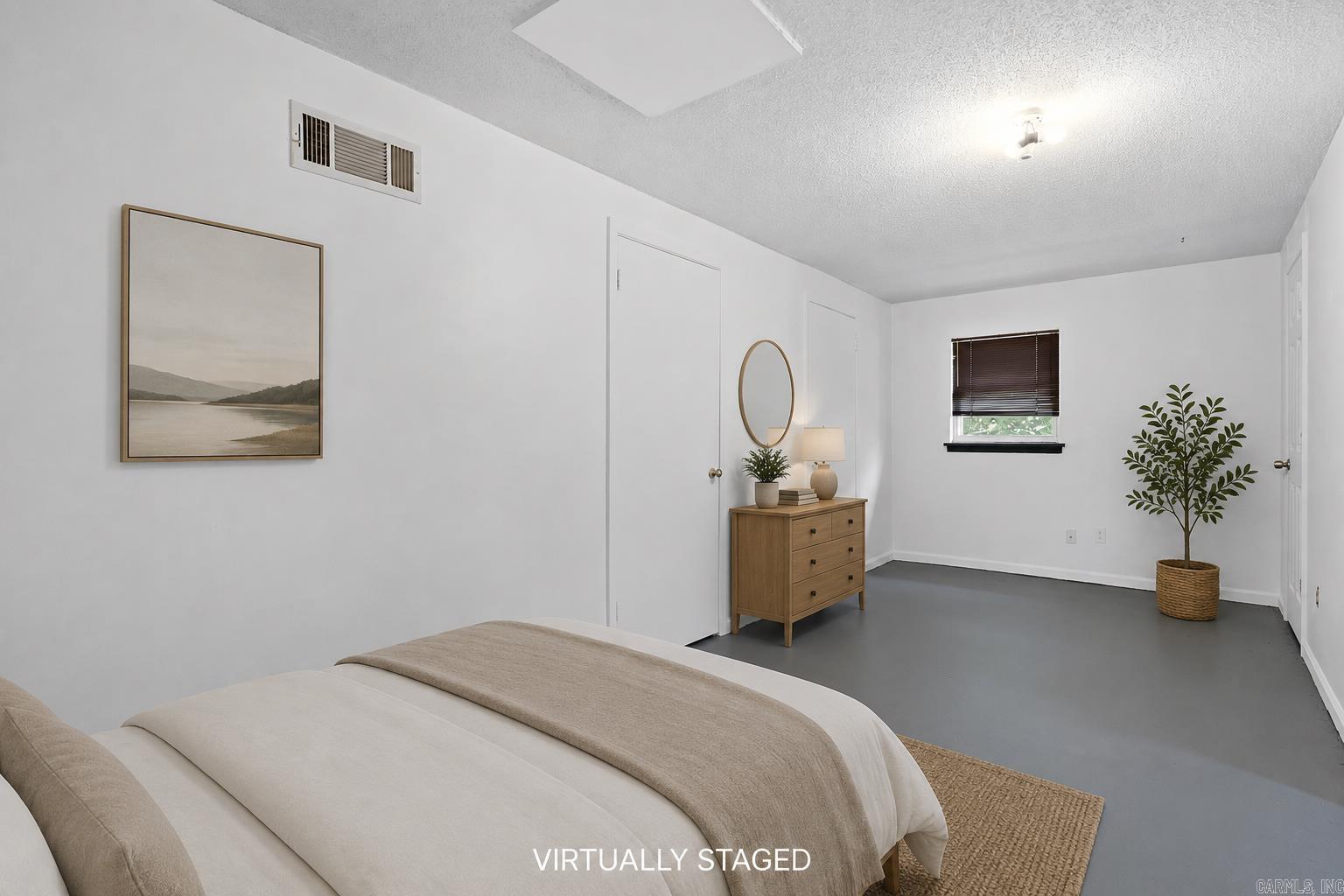 12880 Southridge Drive Property Photo 24