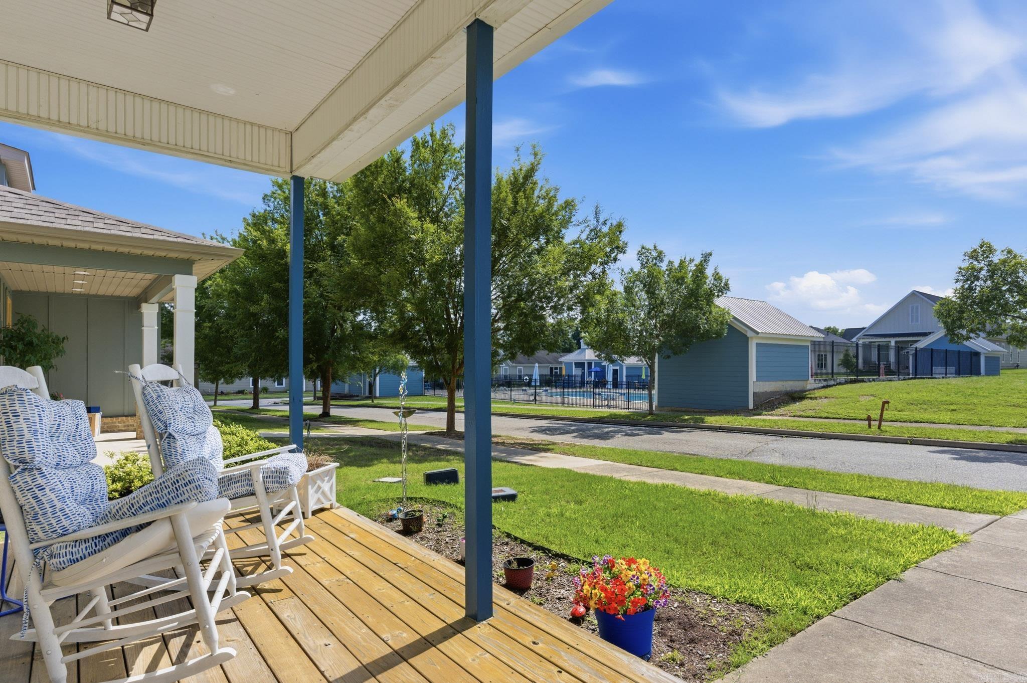 4 E Citron Property Photo 6
