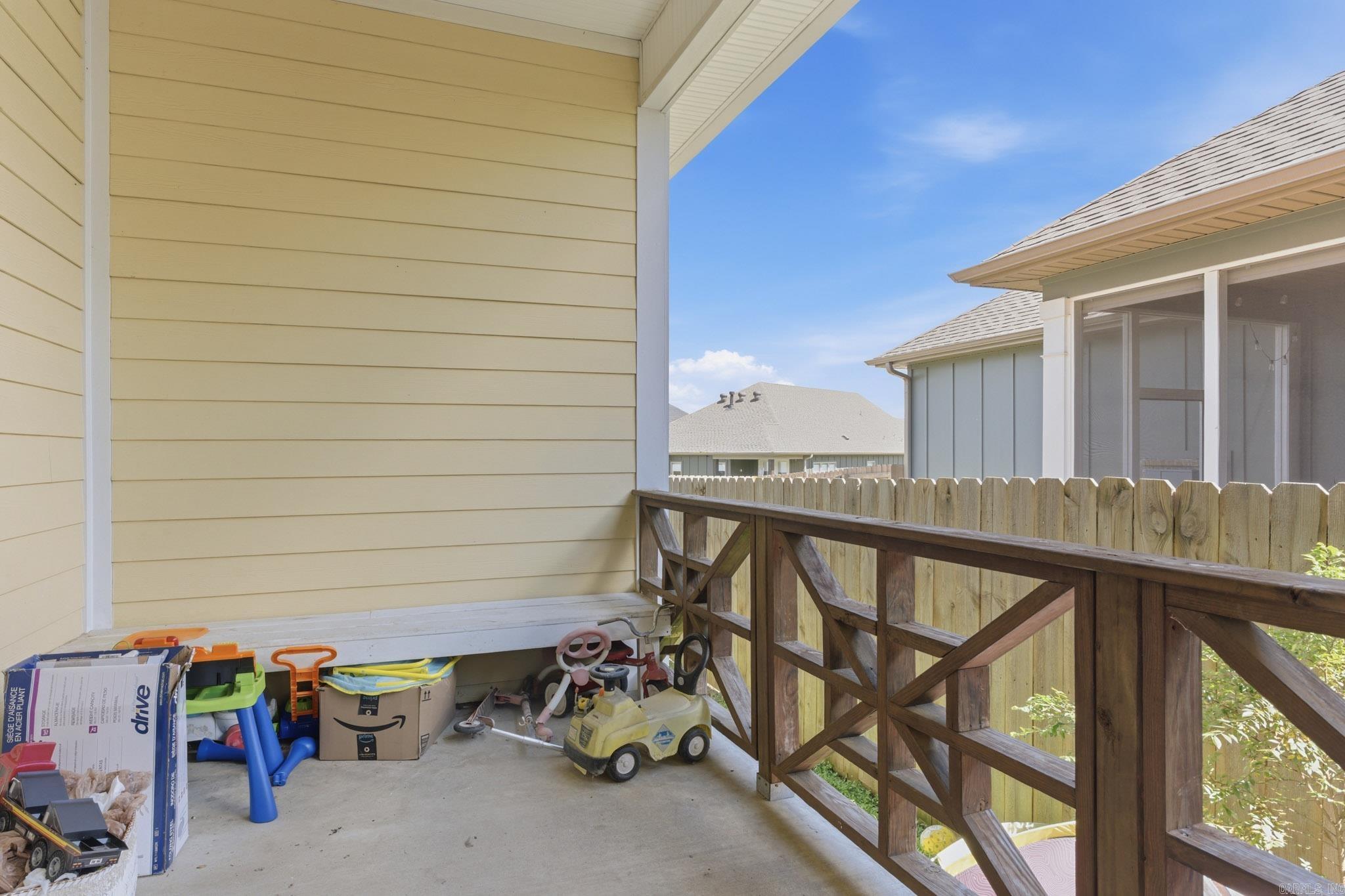4 E Citron Property Photo 13