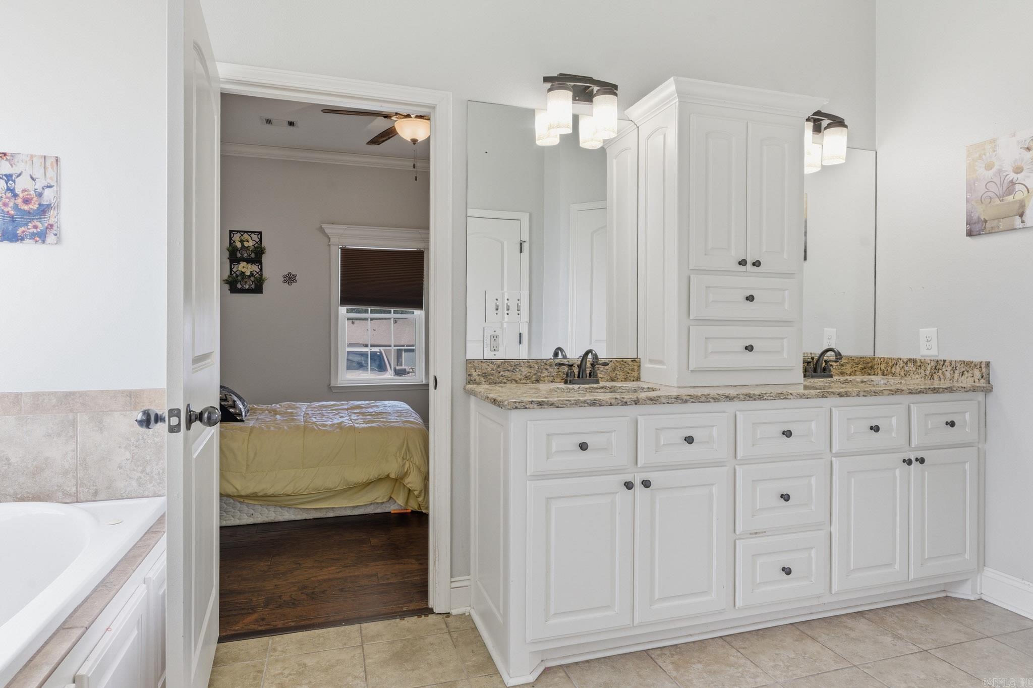 4 E Citron Property Photo 19