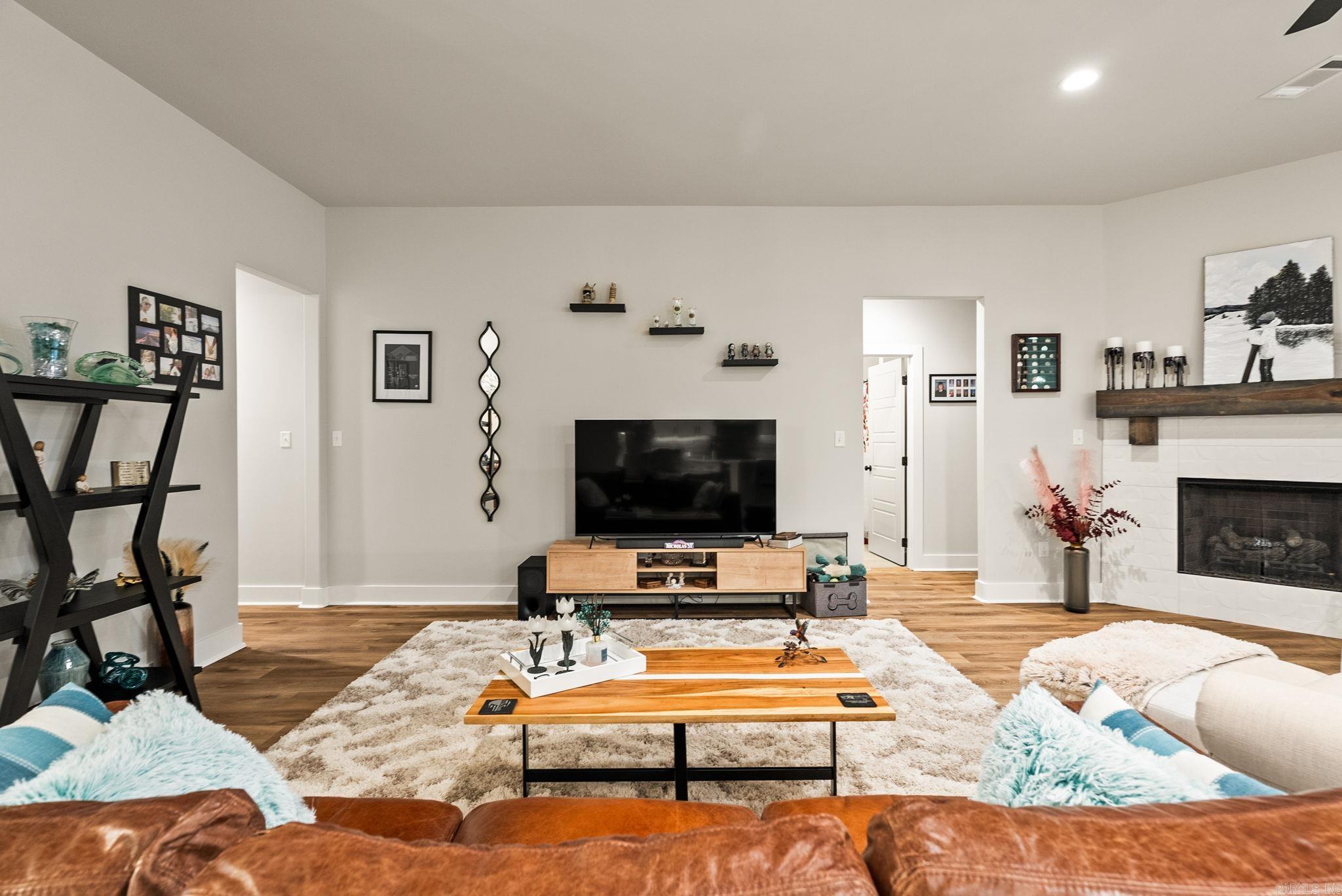 15015 Matterhorn Loop Property Photo 8