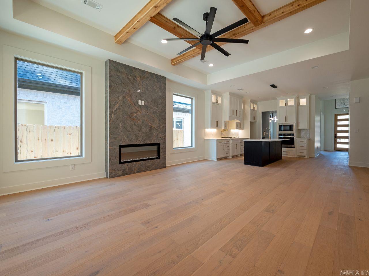 145 Kinley Loop Property Photo 3