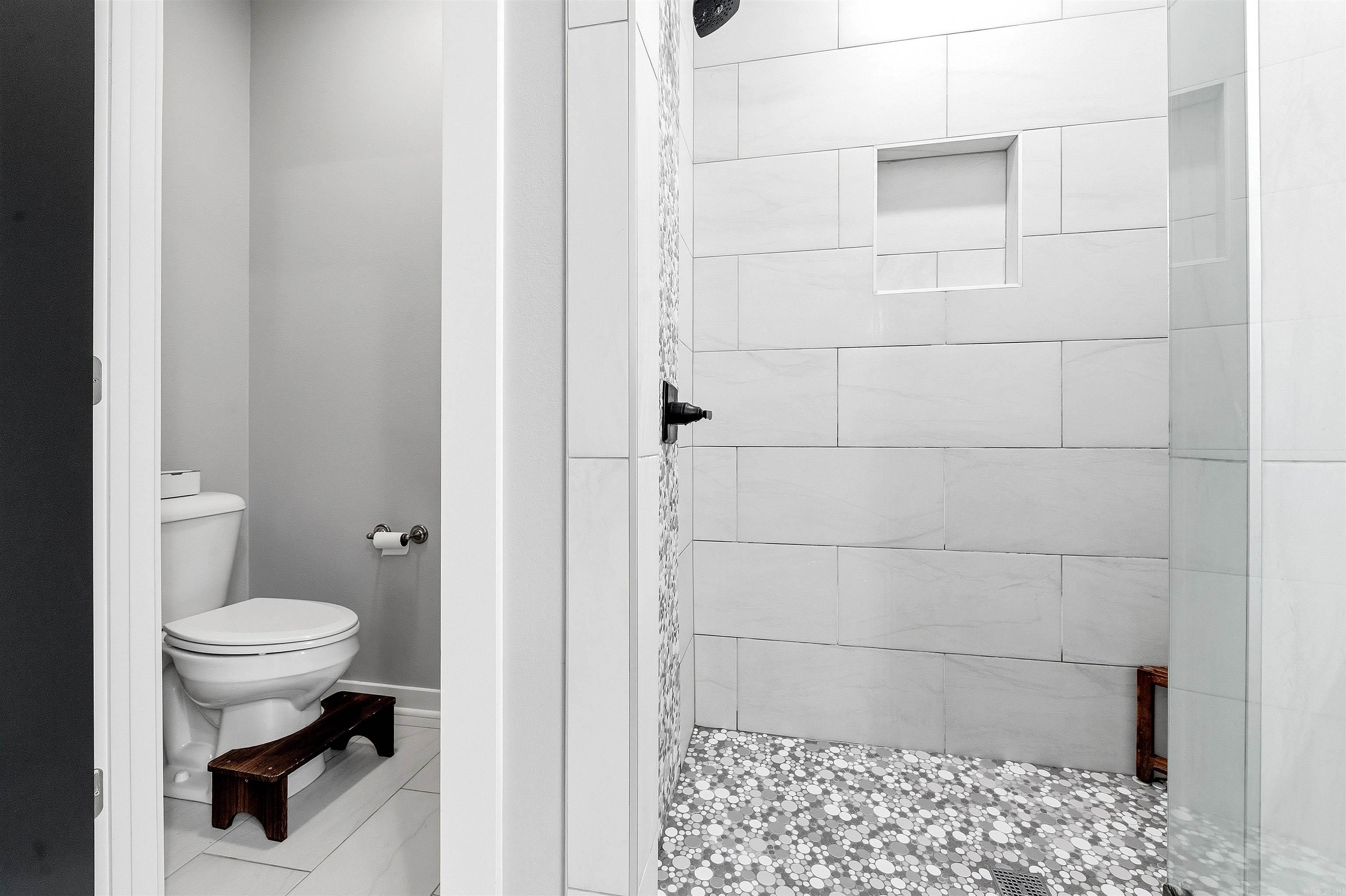 5613 Victoria Court Property Photo 23