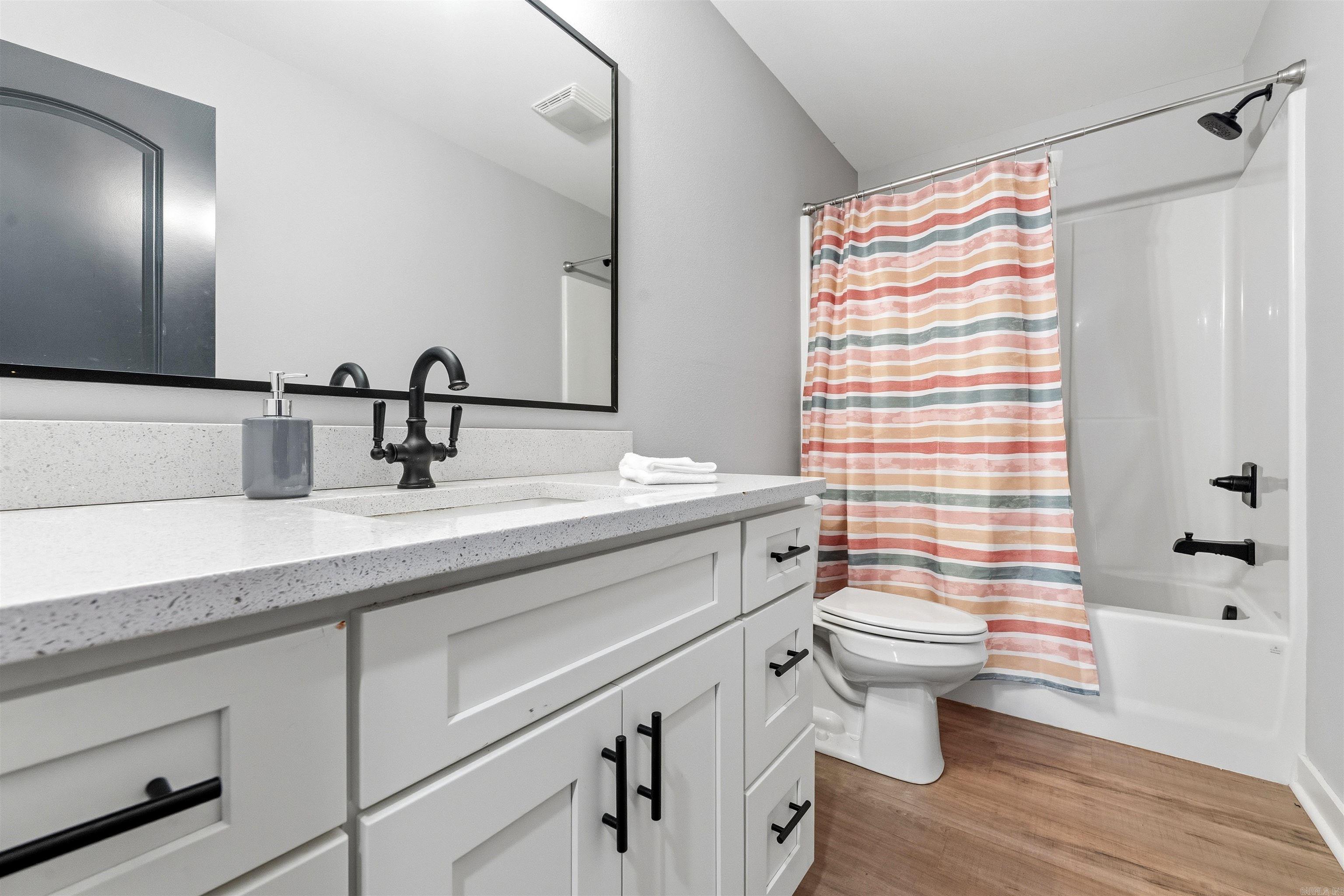 5613 Victoria Court Property Photo 33