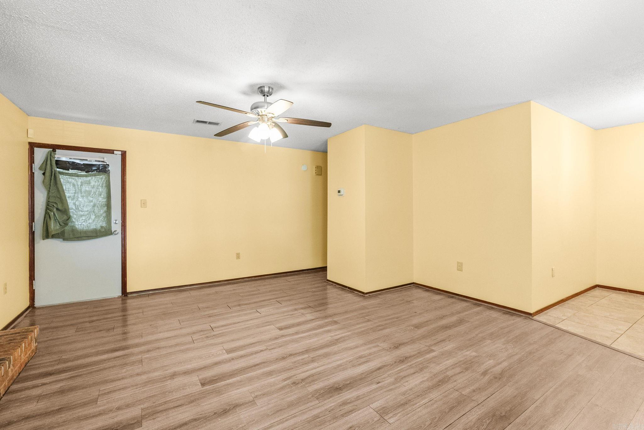 10 Pinto Point Property Photo 3