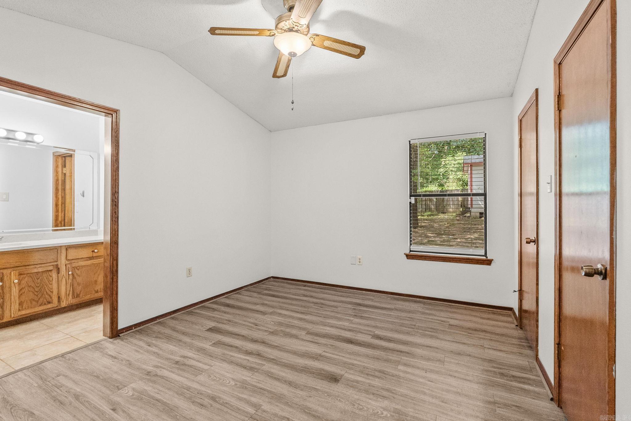 10 Pinto Point Property Photo 11
