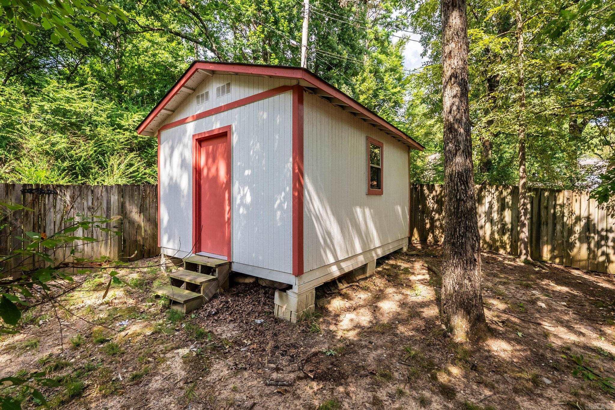 10 Pinto Point Property Photo 24