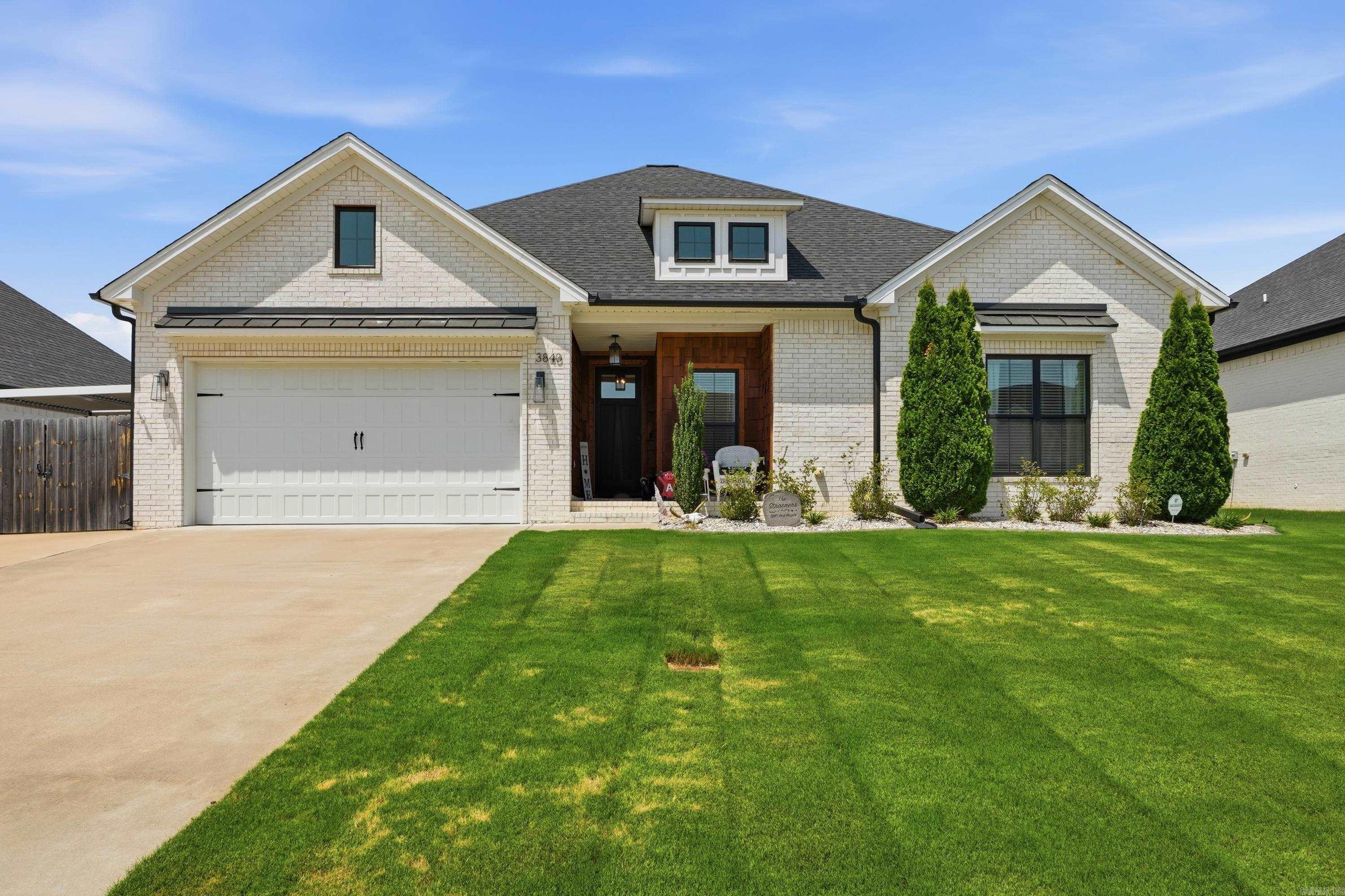 3840 Red Maple Drive Property Photo 1