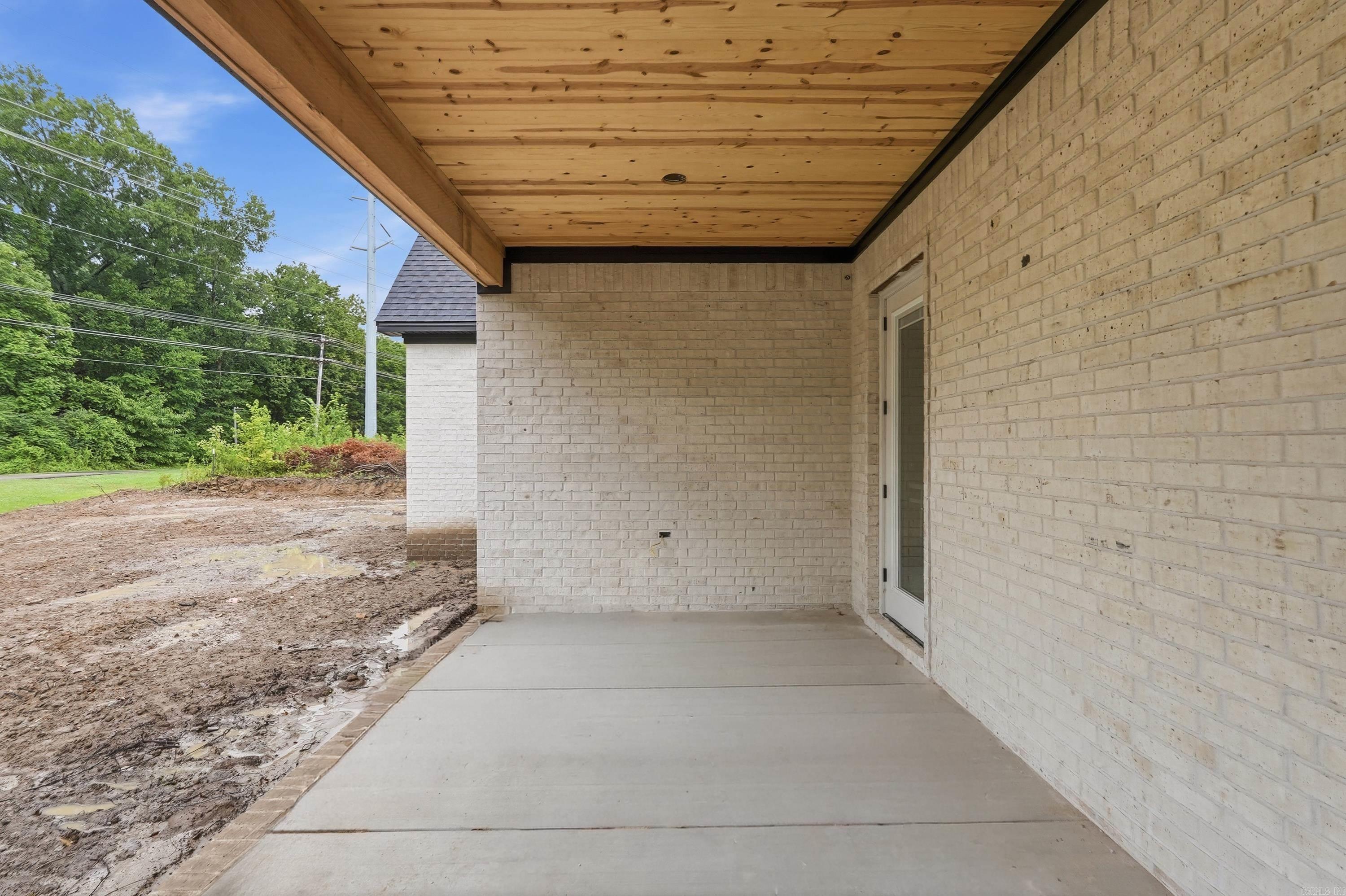 3340 Sylvia Springs Drive Property Photo 9