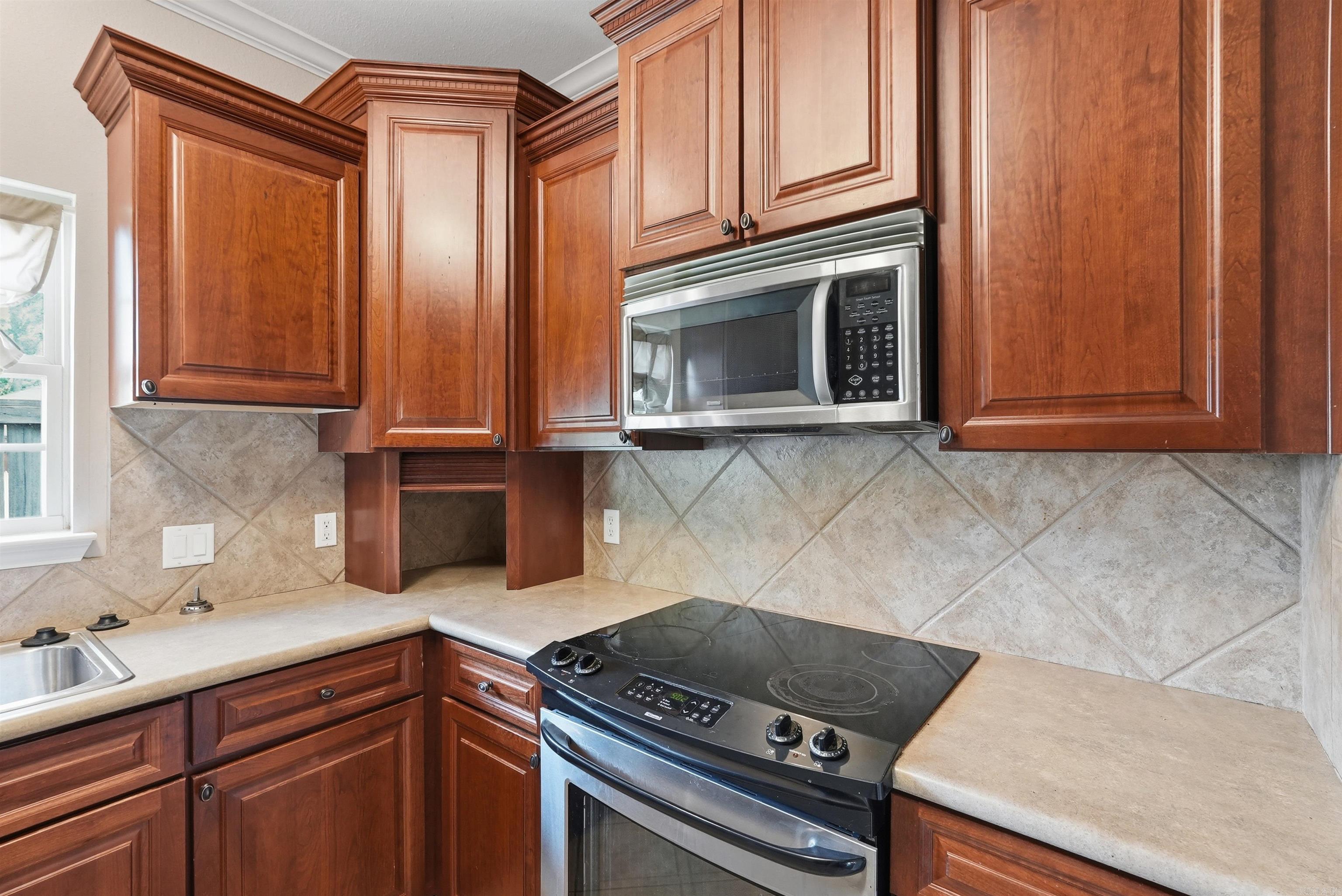 113 Valderrama Drive Property Photo 14