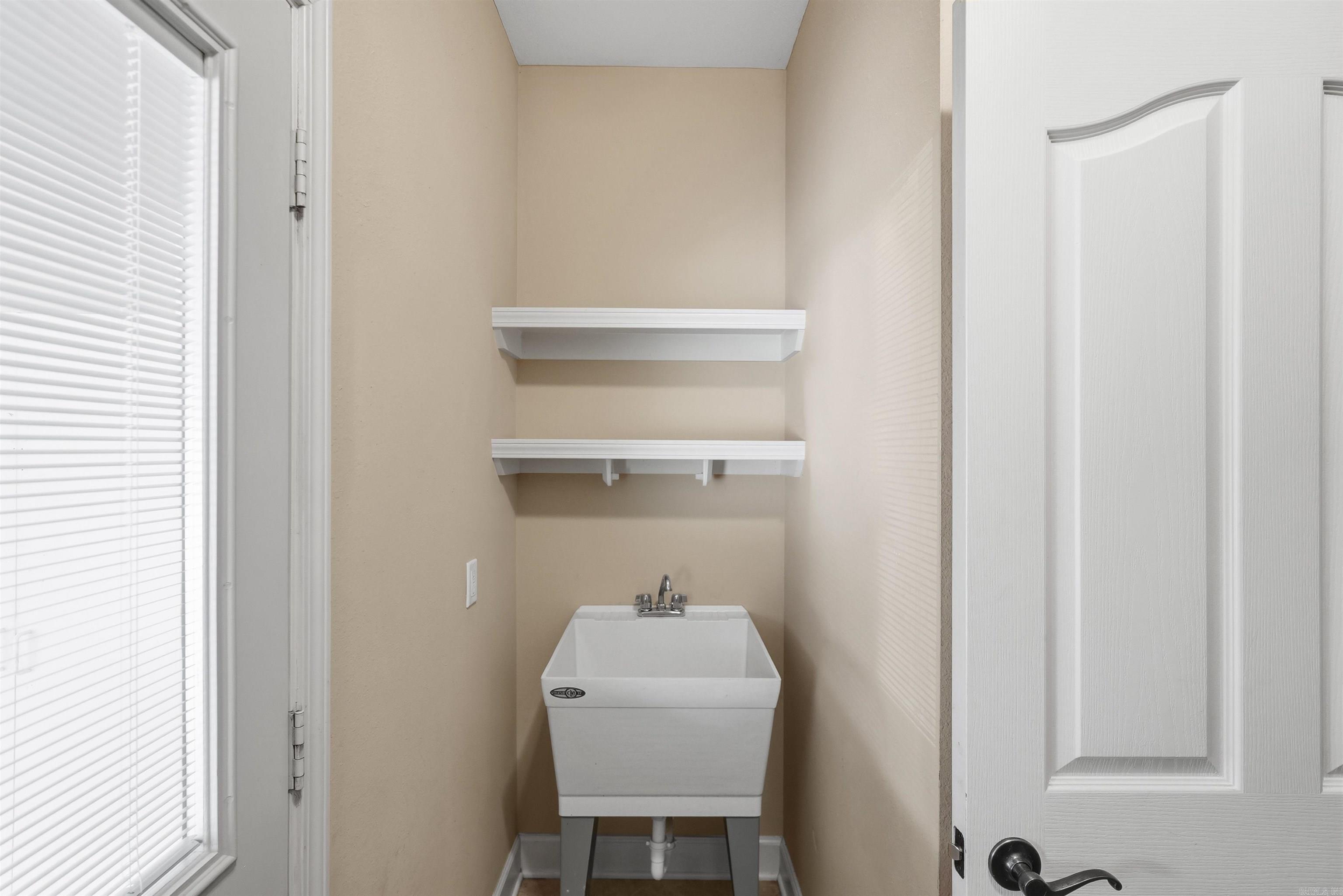 113 Valderrama Drive Property Photo 17