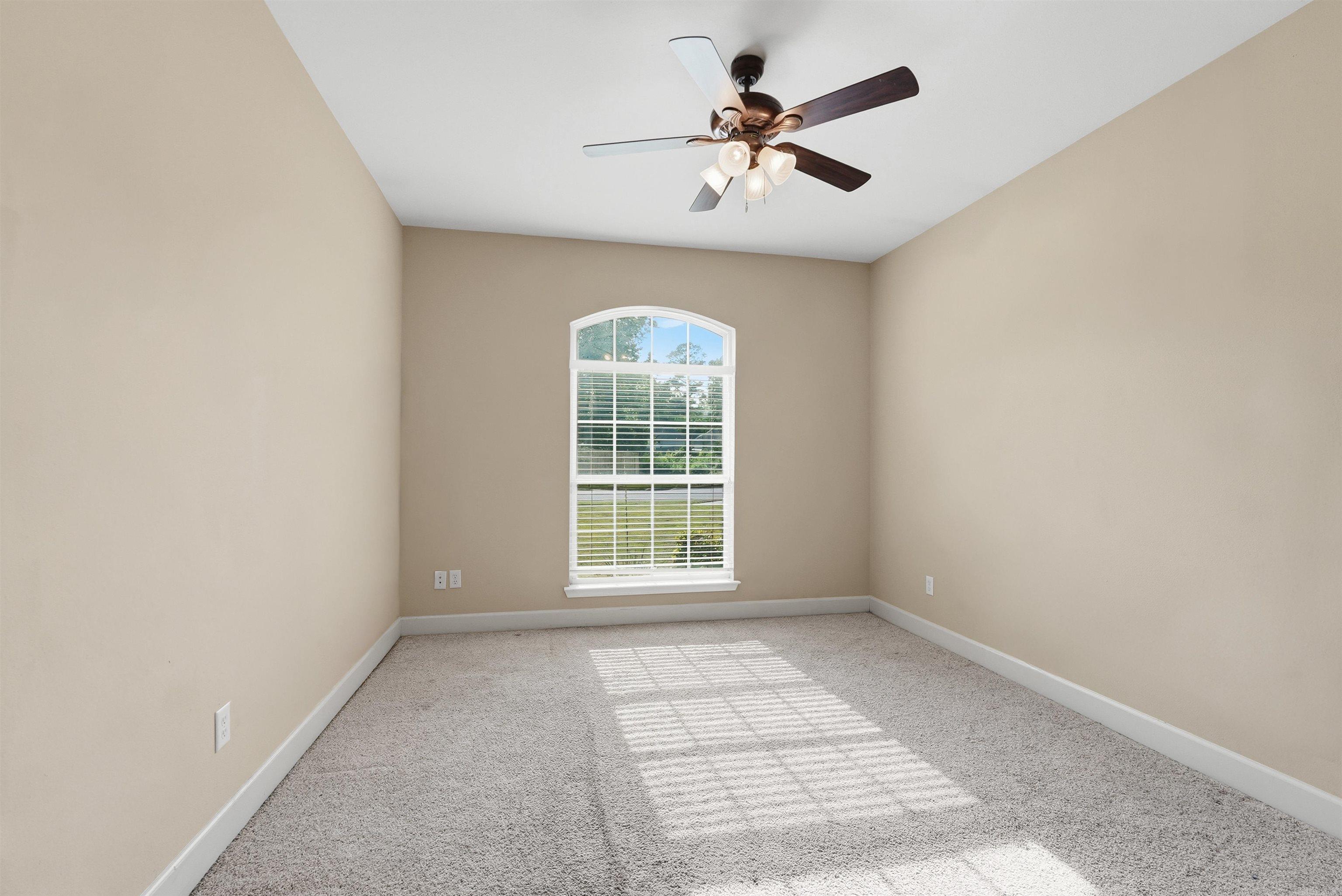 113 Valderrama Drive Property Photo 29