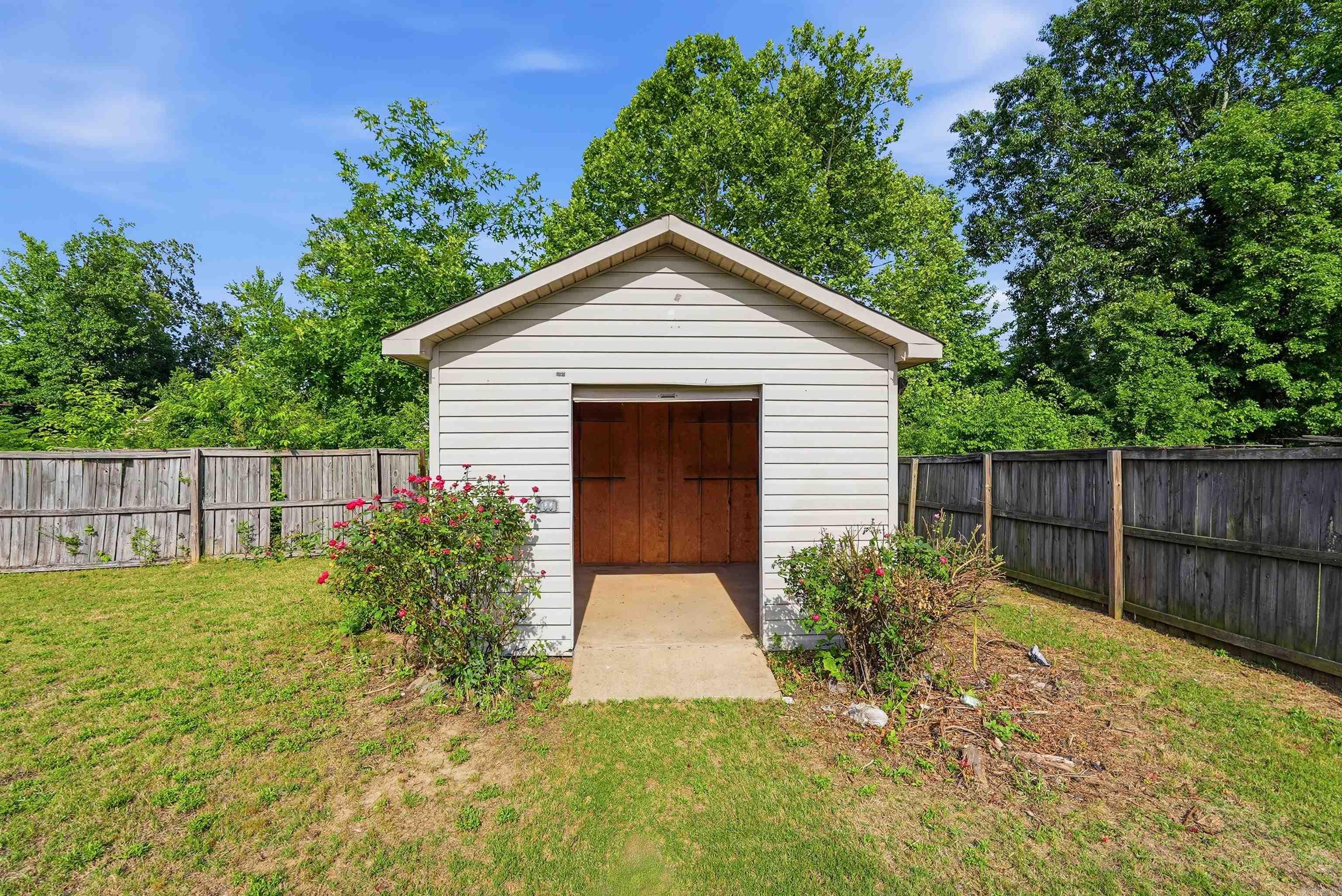 113 Valderrama Drive Property Photo 30