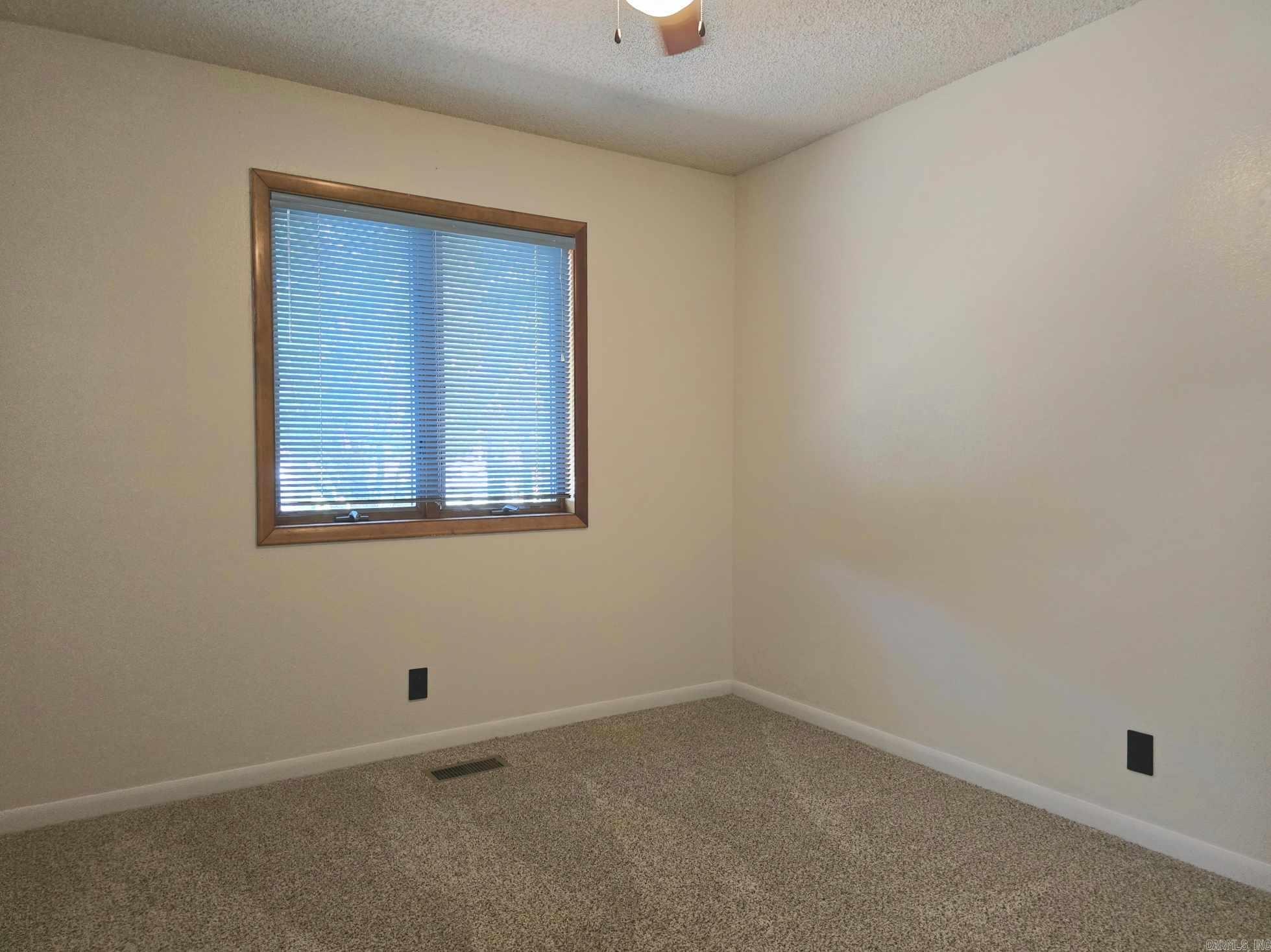 27 Faisan Way Property Photo 21
