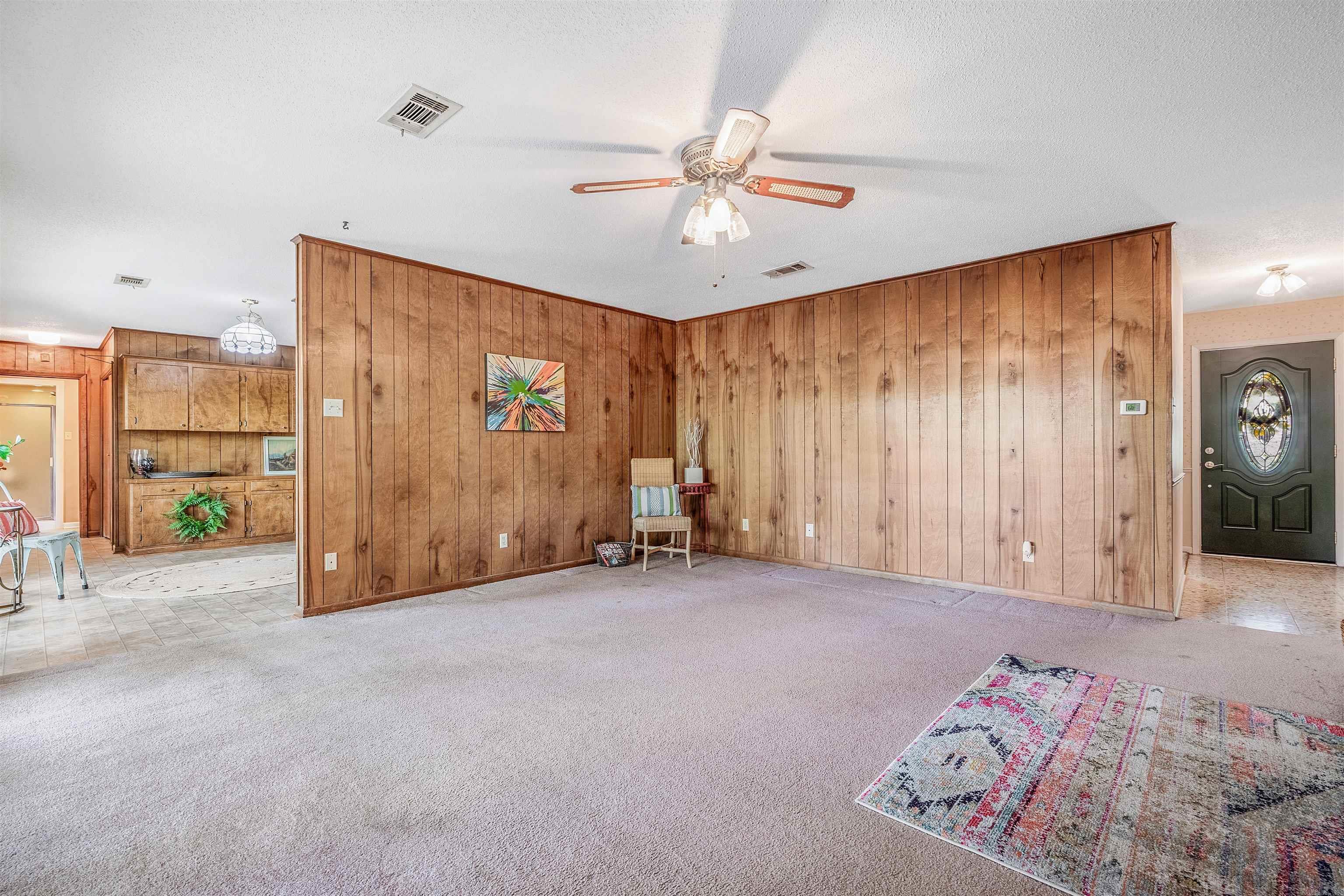 7205 Sequoyah Lane Property Photo 6