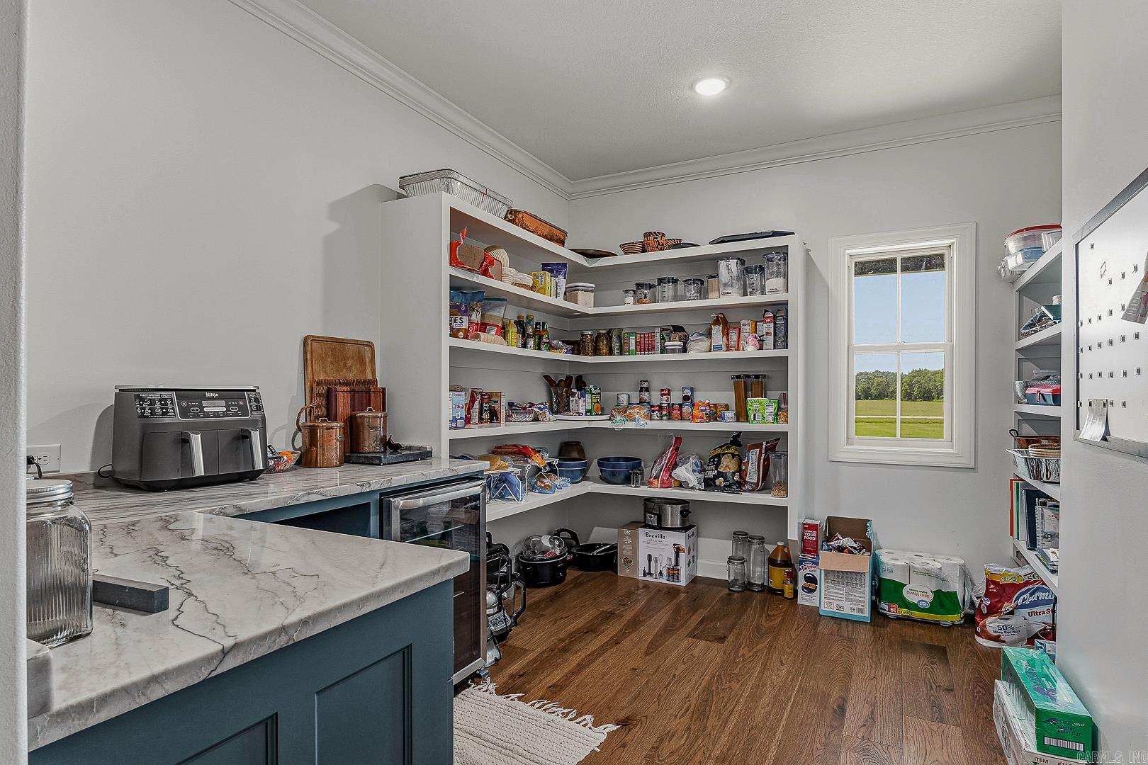 4905 Fairview Drive Property Photo 11