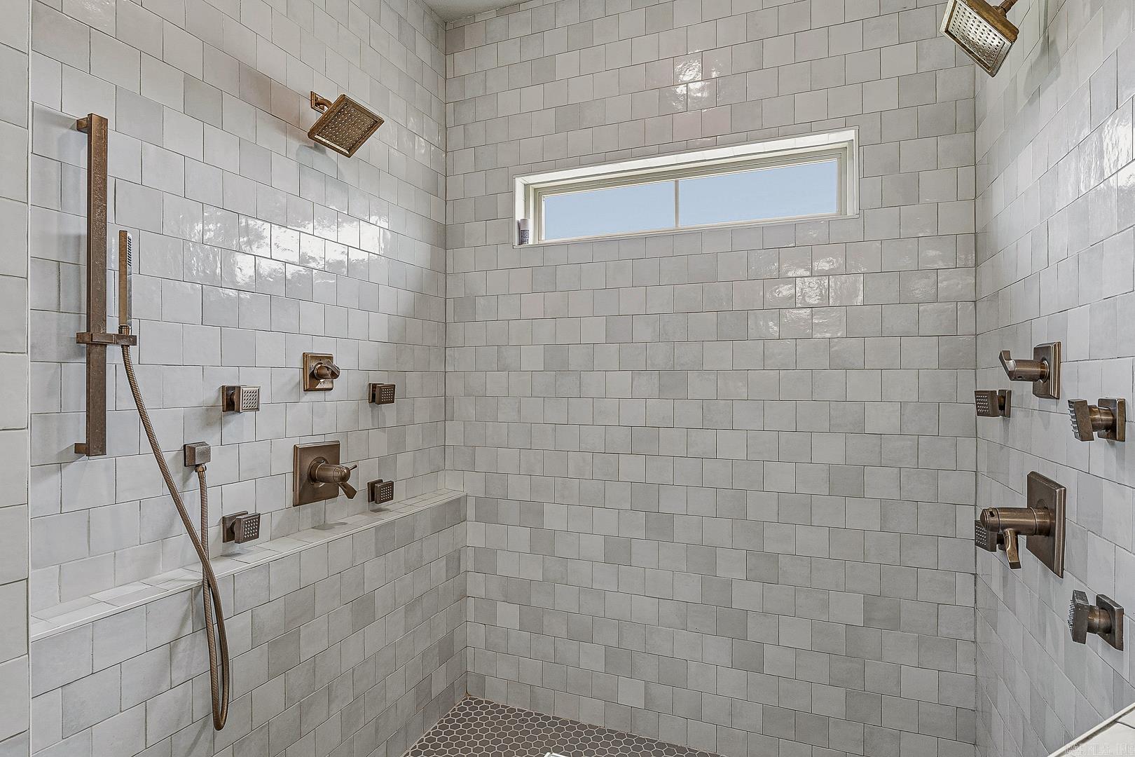 4905 Fairview Drive Property Photo 17