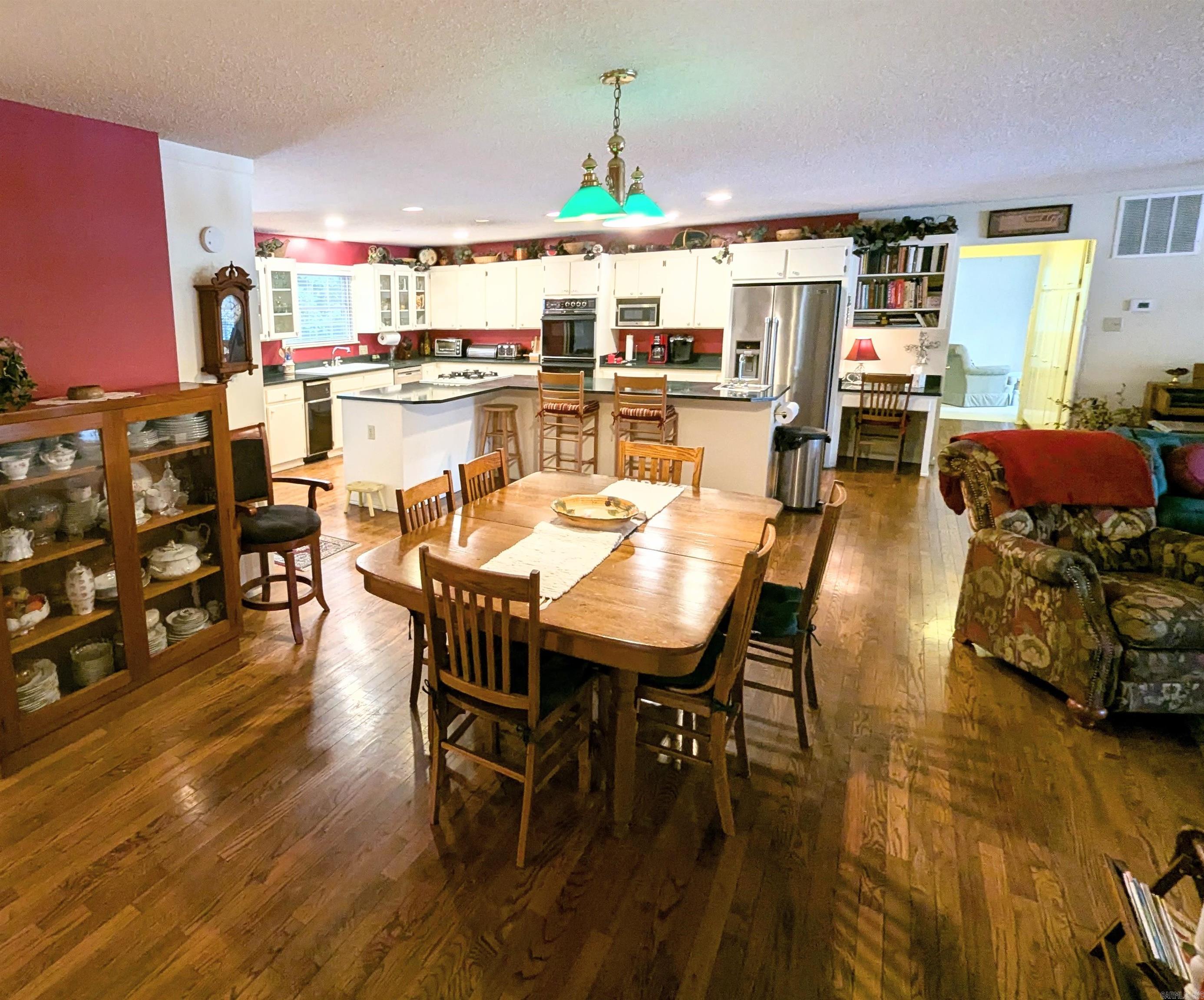 1203 Akers Road Property Photo 6