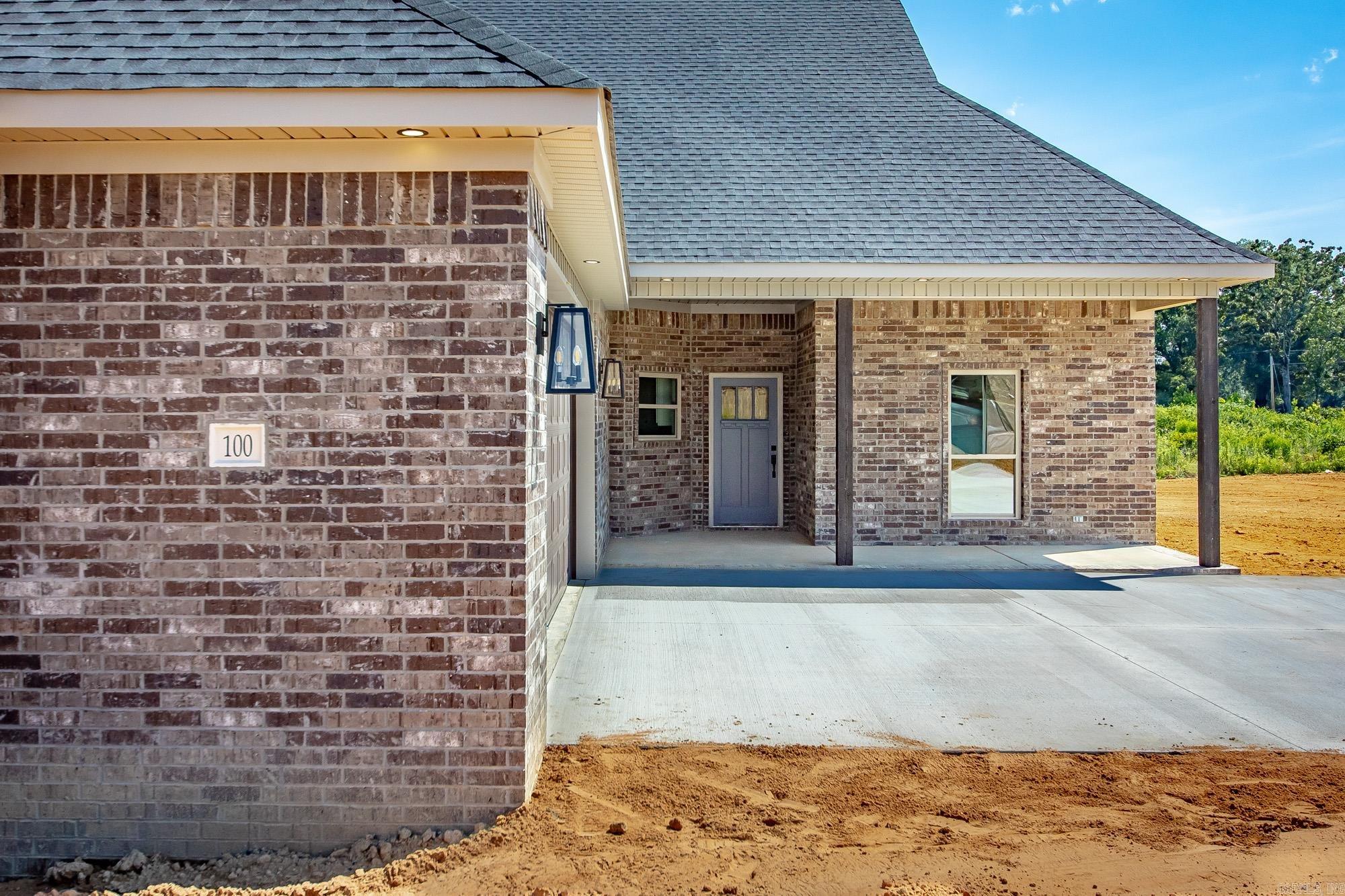 100 Michael Drive Property Photo 3