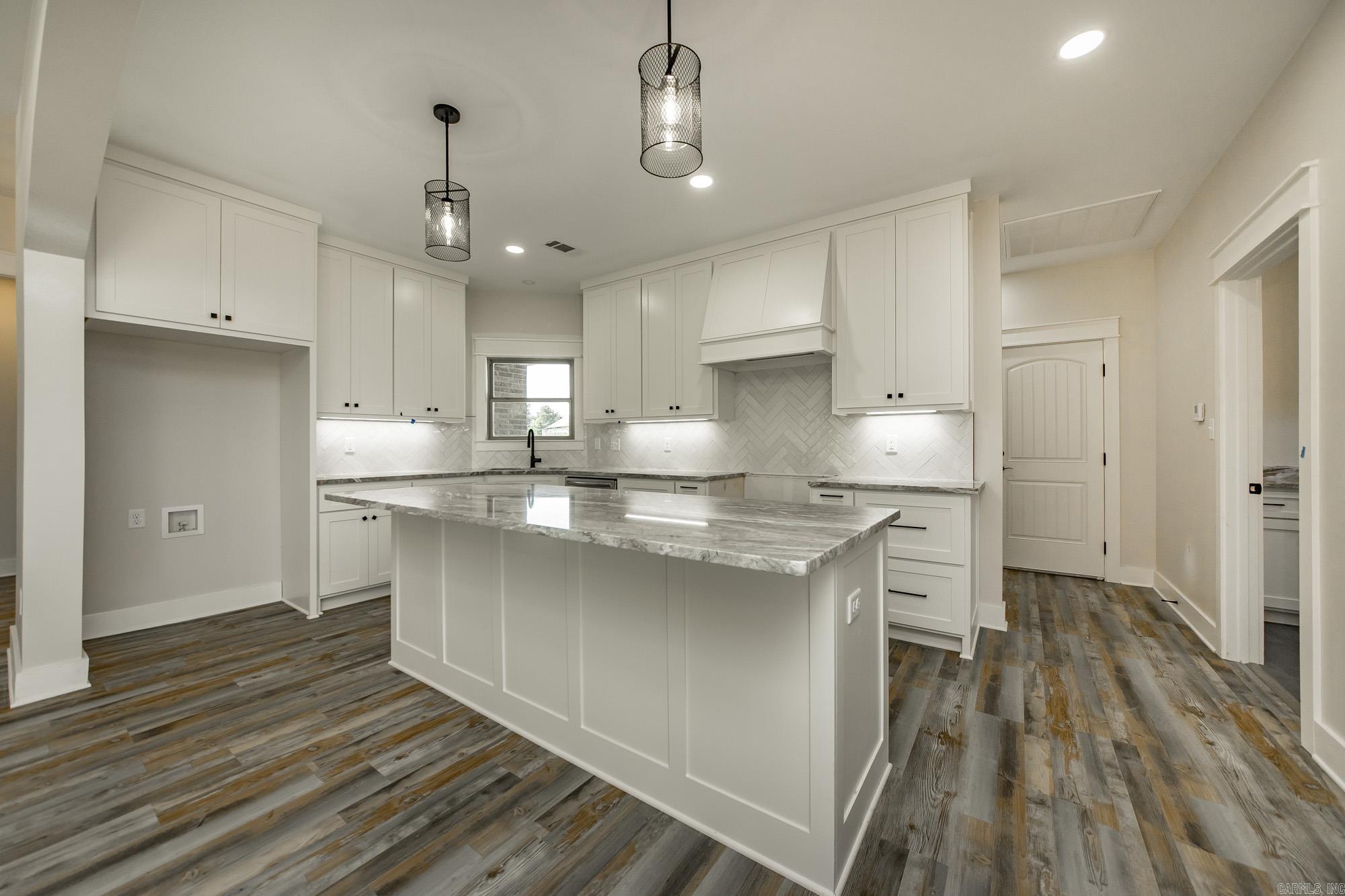 100 Michael Drive Property Photo 8