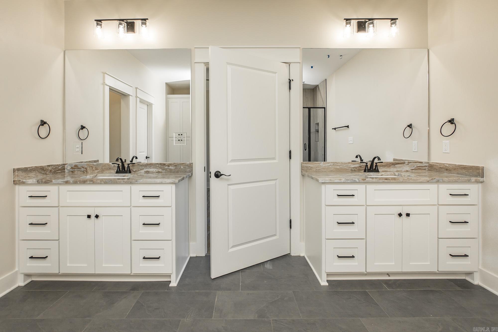 100 Michael Drive Property Photo 11