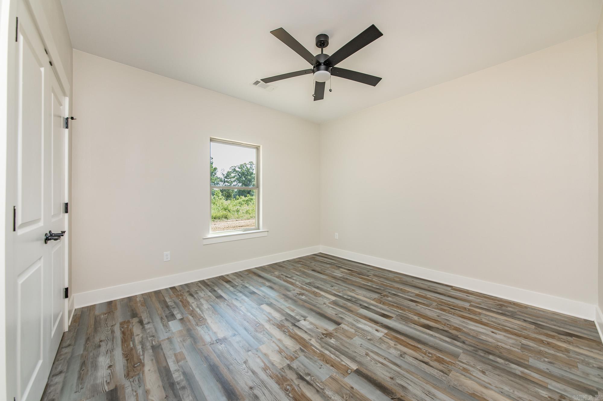 100 Michael Drive Property Photo 23