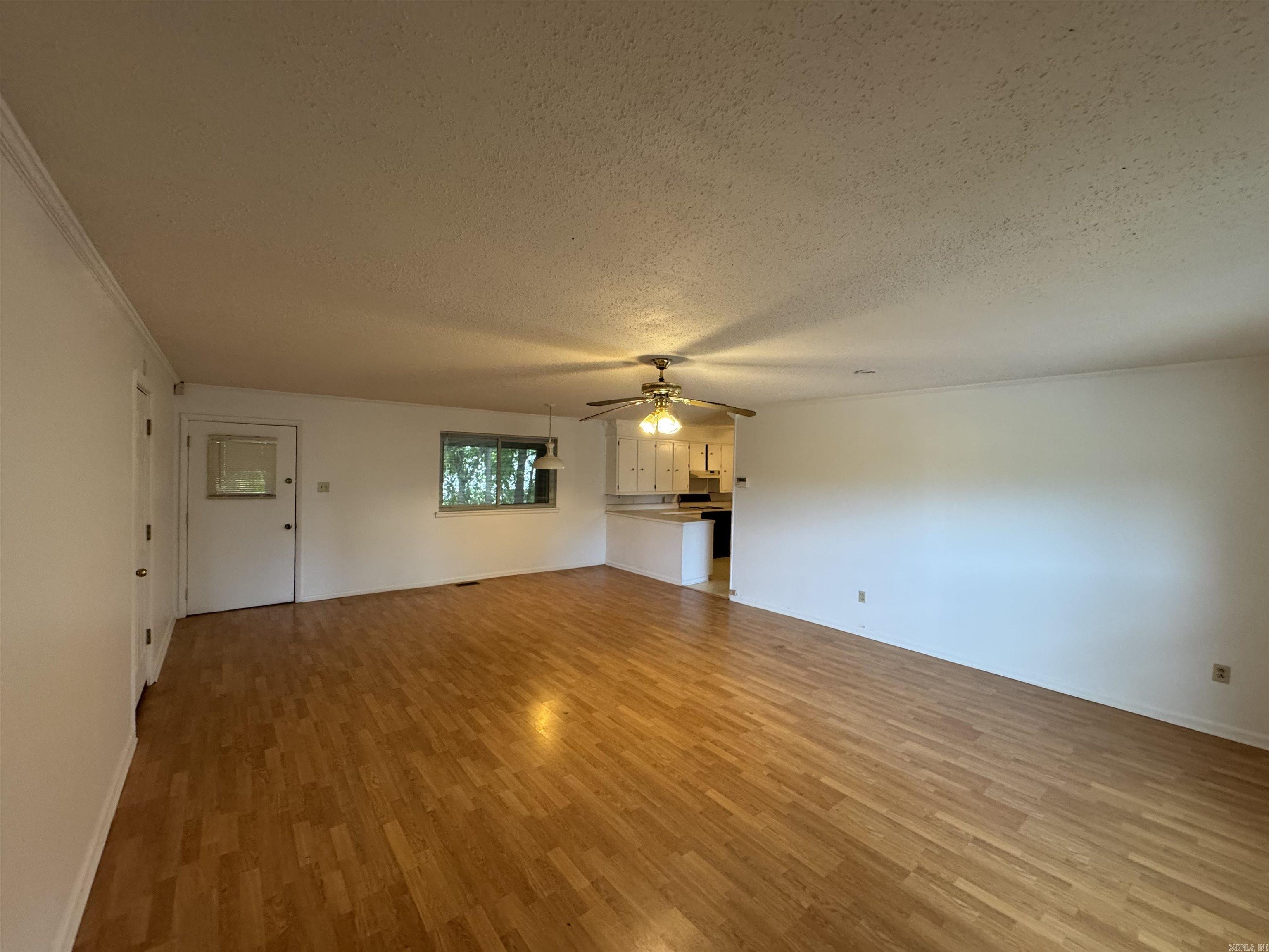 1208 Crest Road Property Photo 4