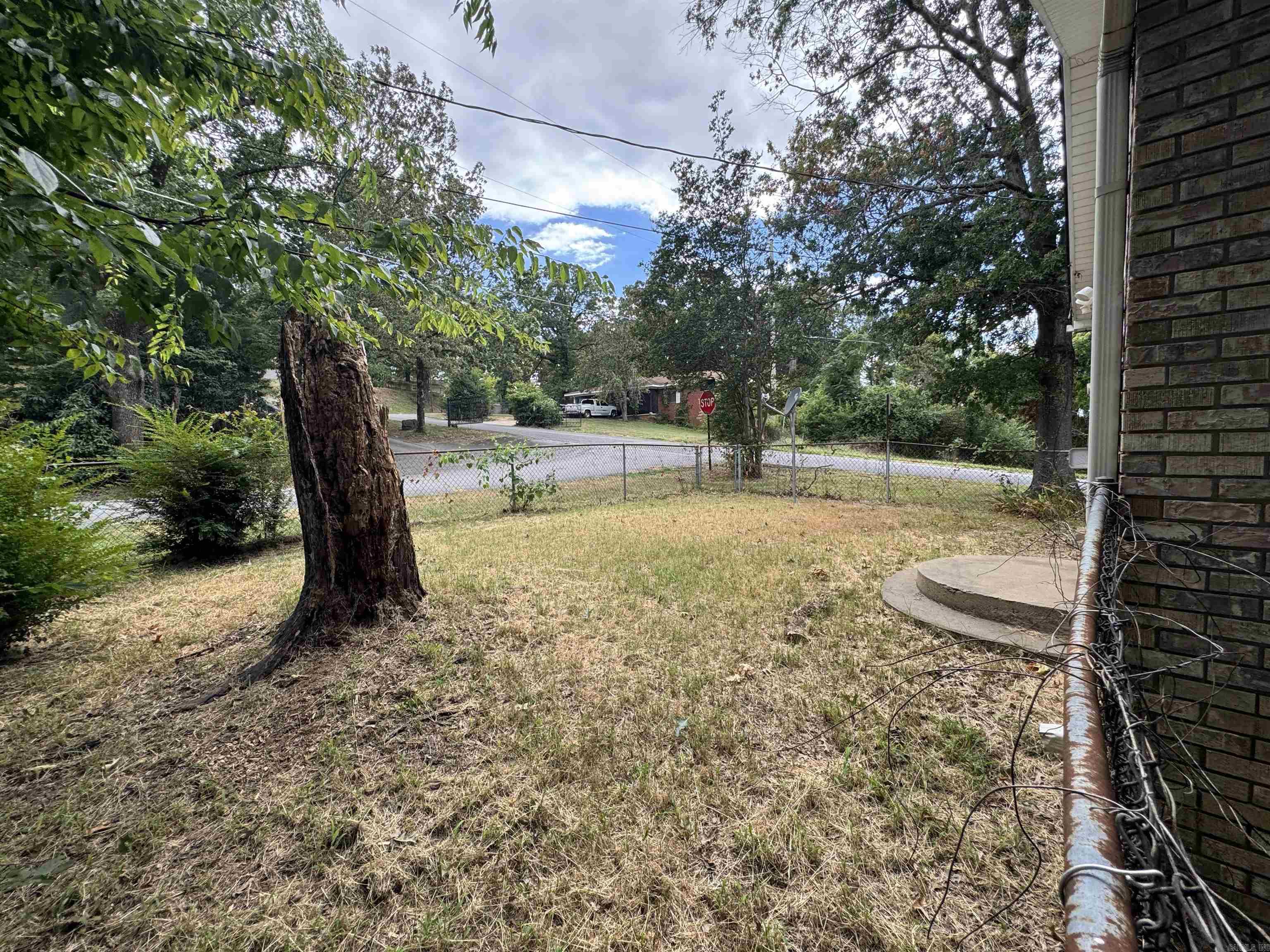 1208 Crest Road Property Photo 23