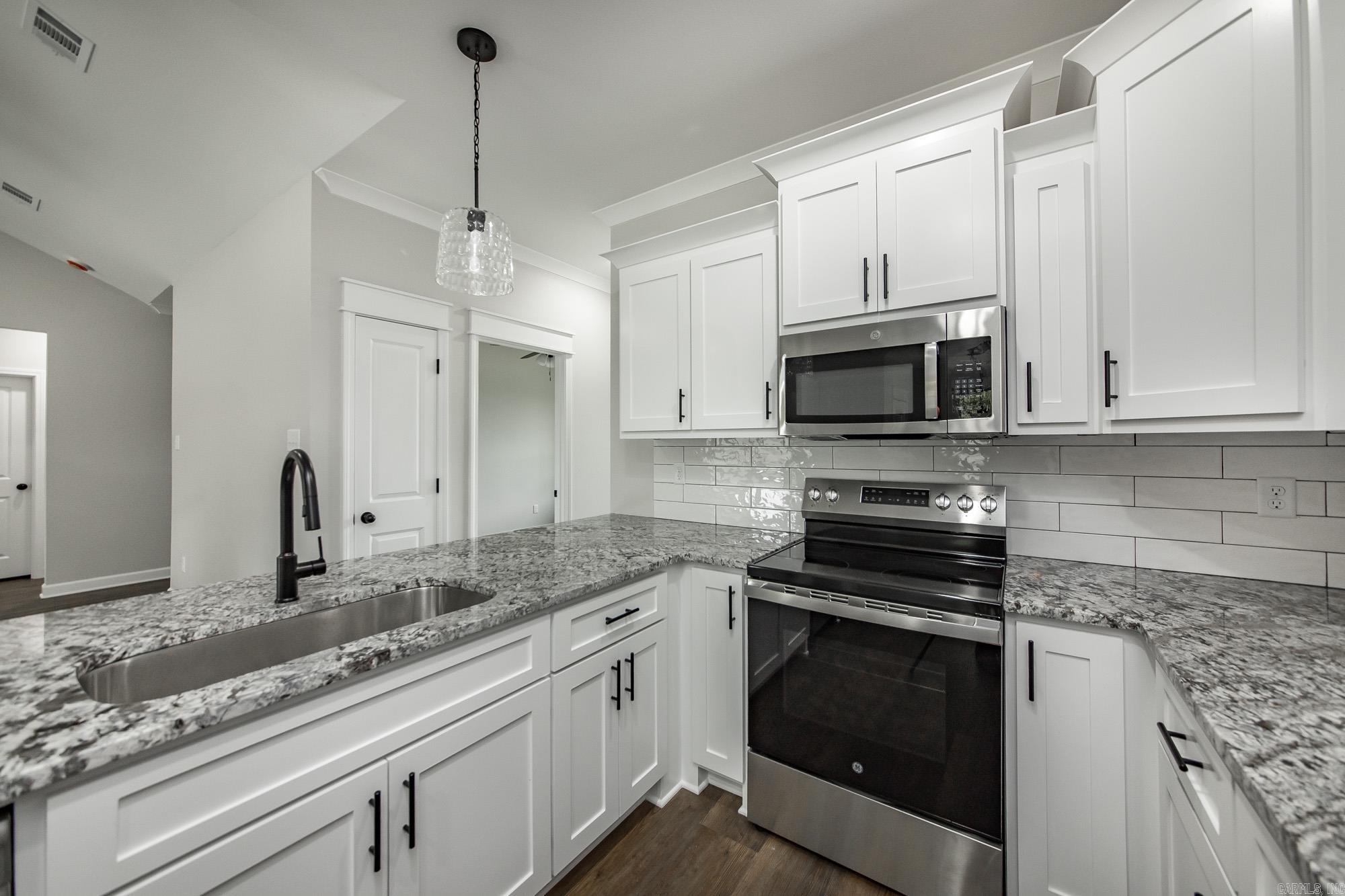942 Villa Vista Circle Property Photo 10