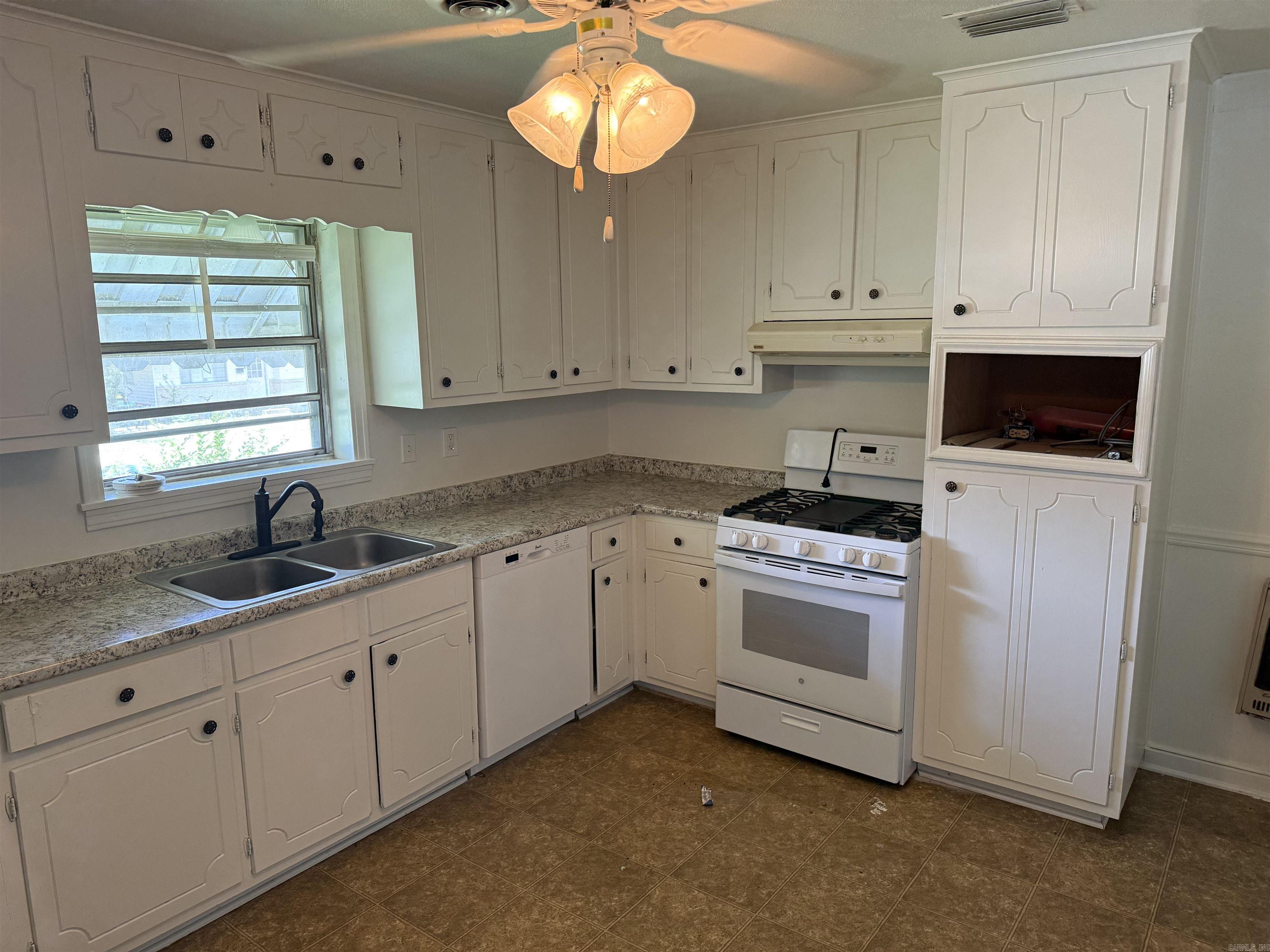 4520 Orange Street Property Photo 17