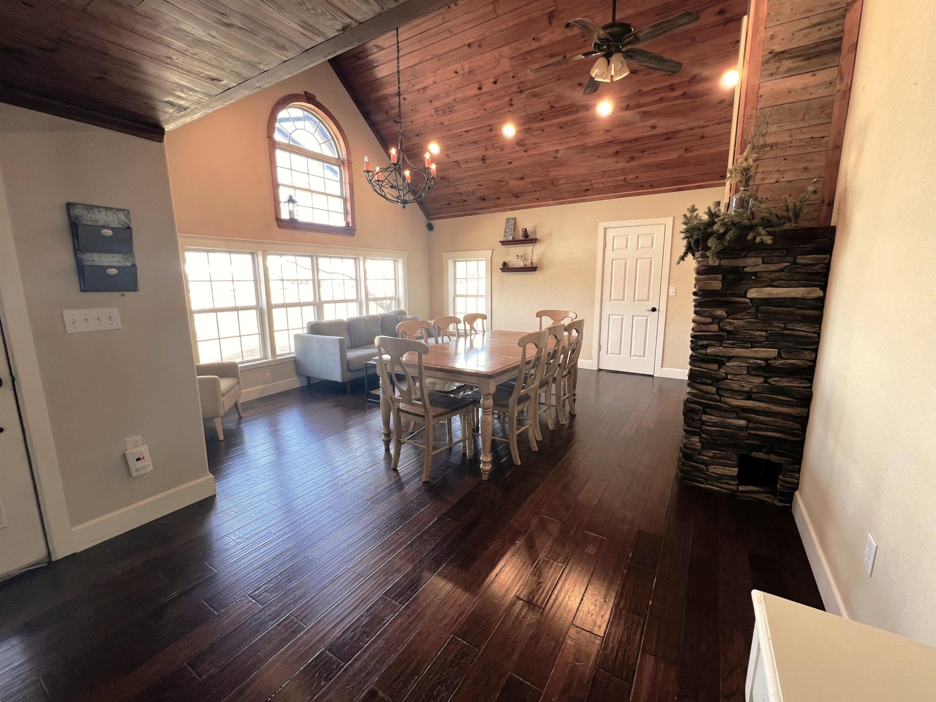 17369 Hwy 66 Property Photo 5