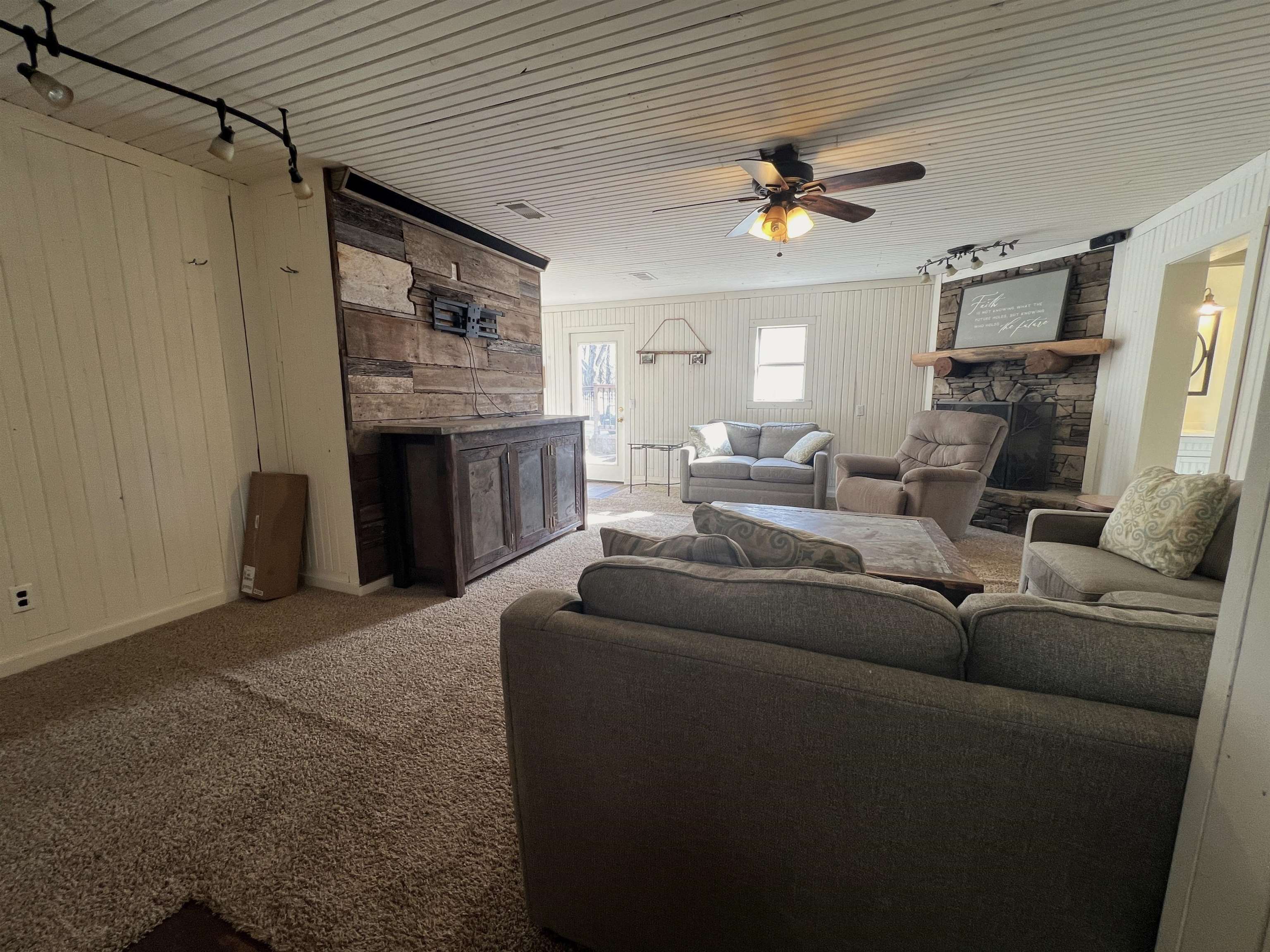 17369 Hwy 66 Property Photo 23