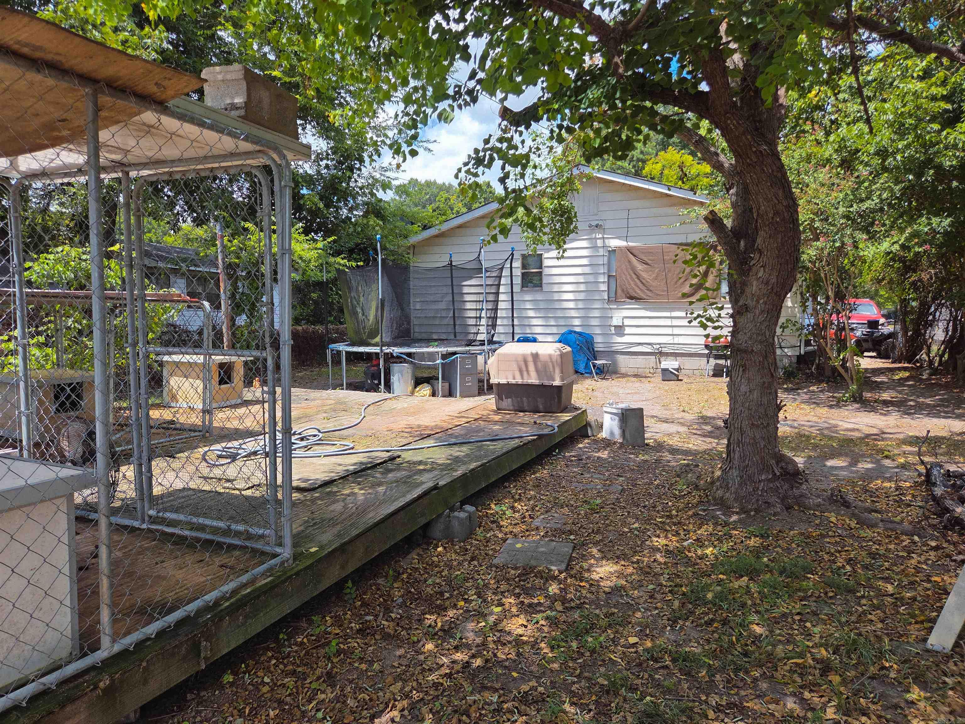 517 Washington St Property Photo 4