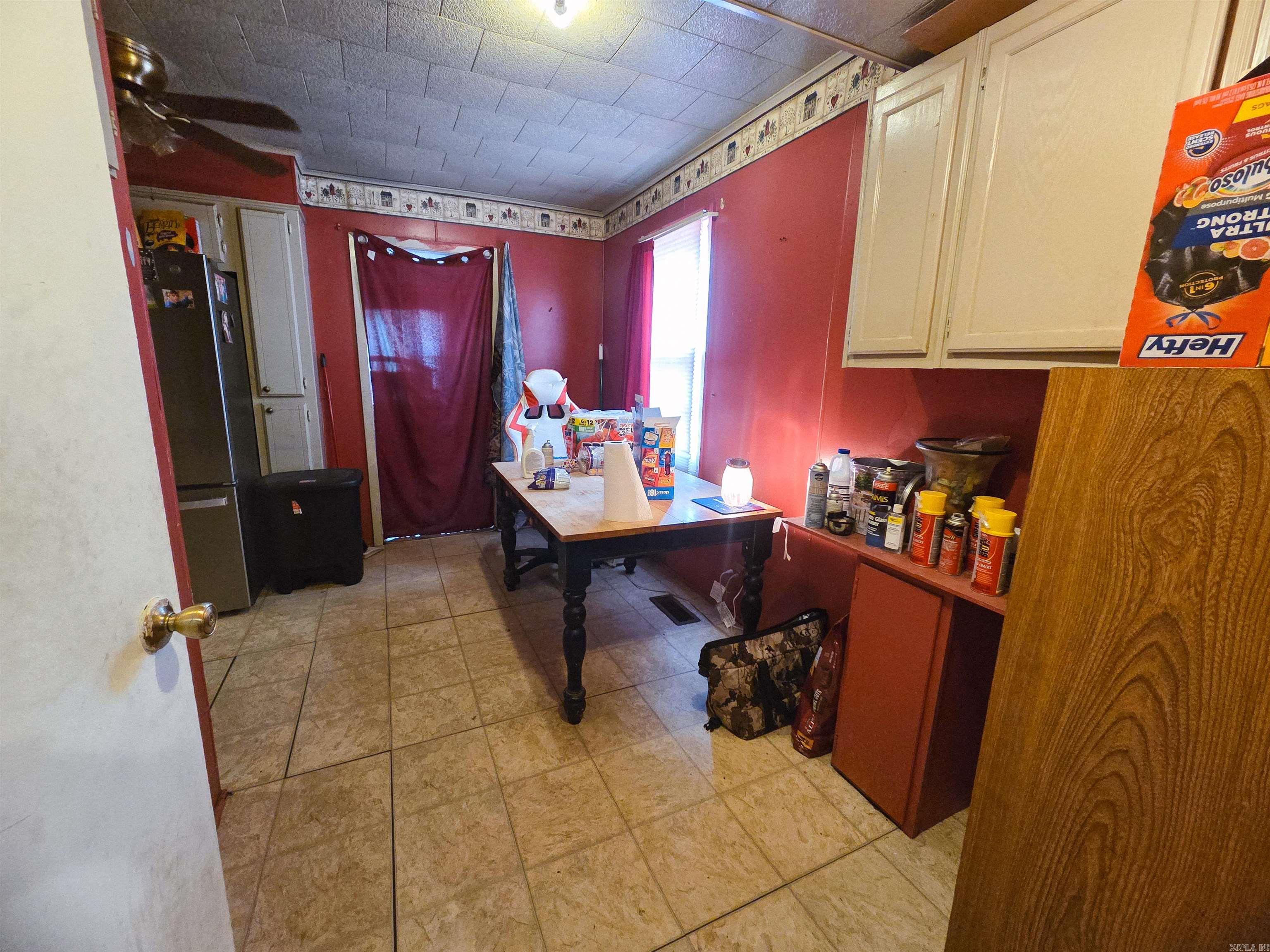 517 Washington St Property Photo 5