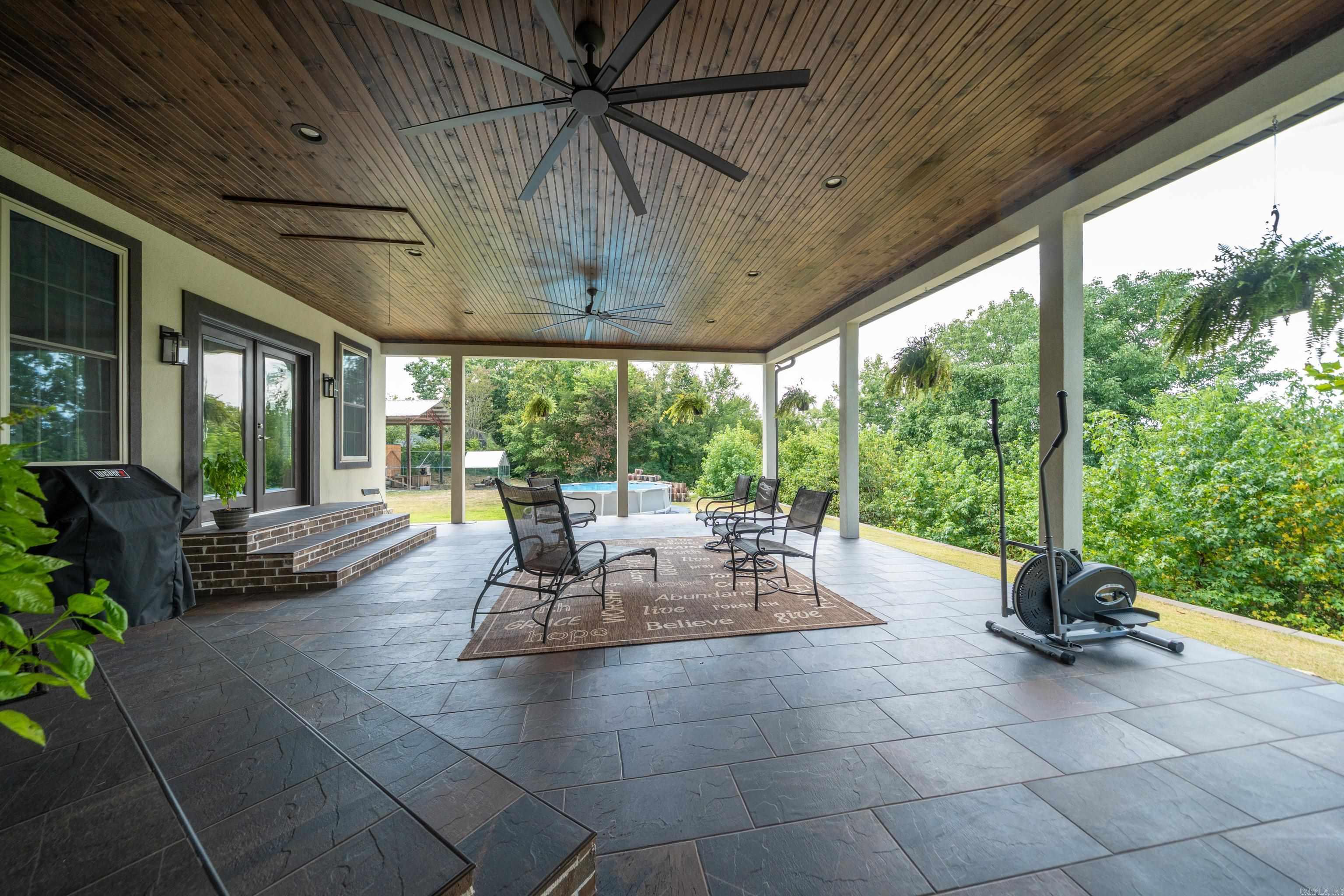 324 Coachlight Road Property Photo 43