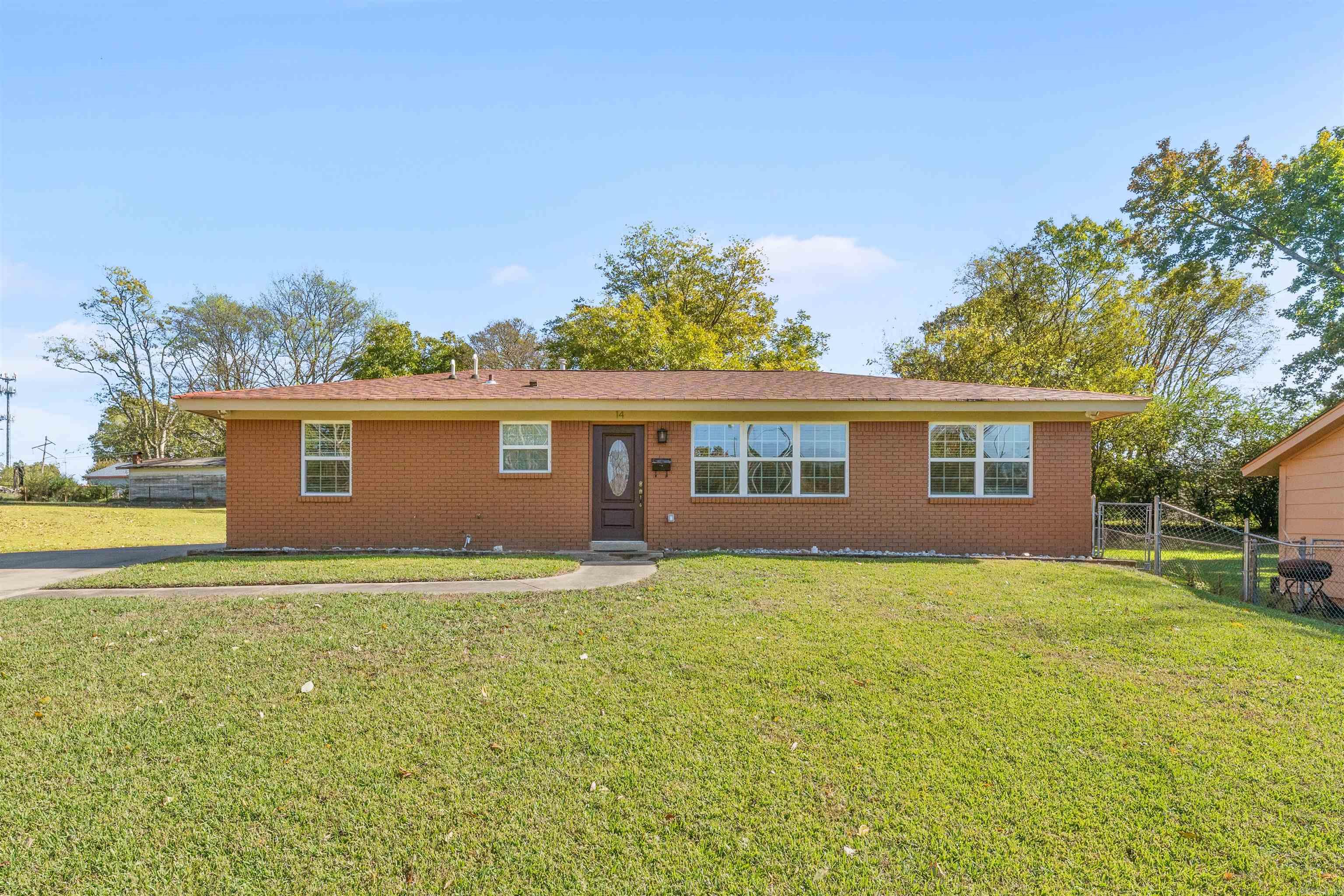 14 Wellford Drive Property Photo 1
