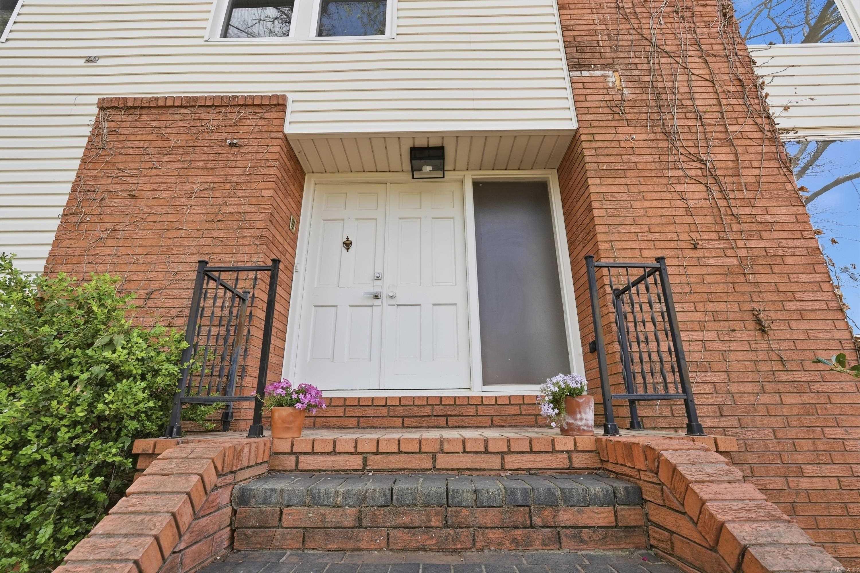 1 Van Lee Drive Property Photo 3