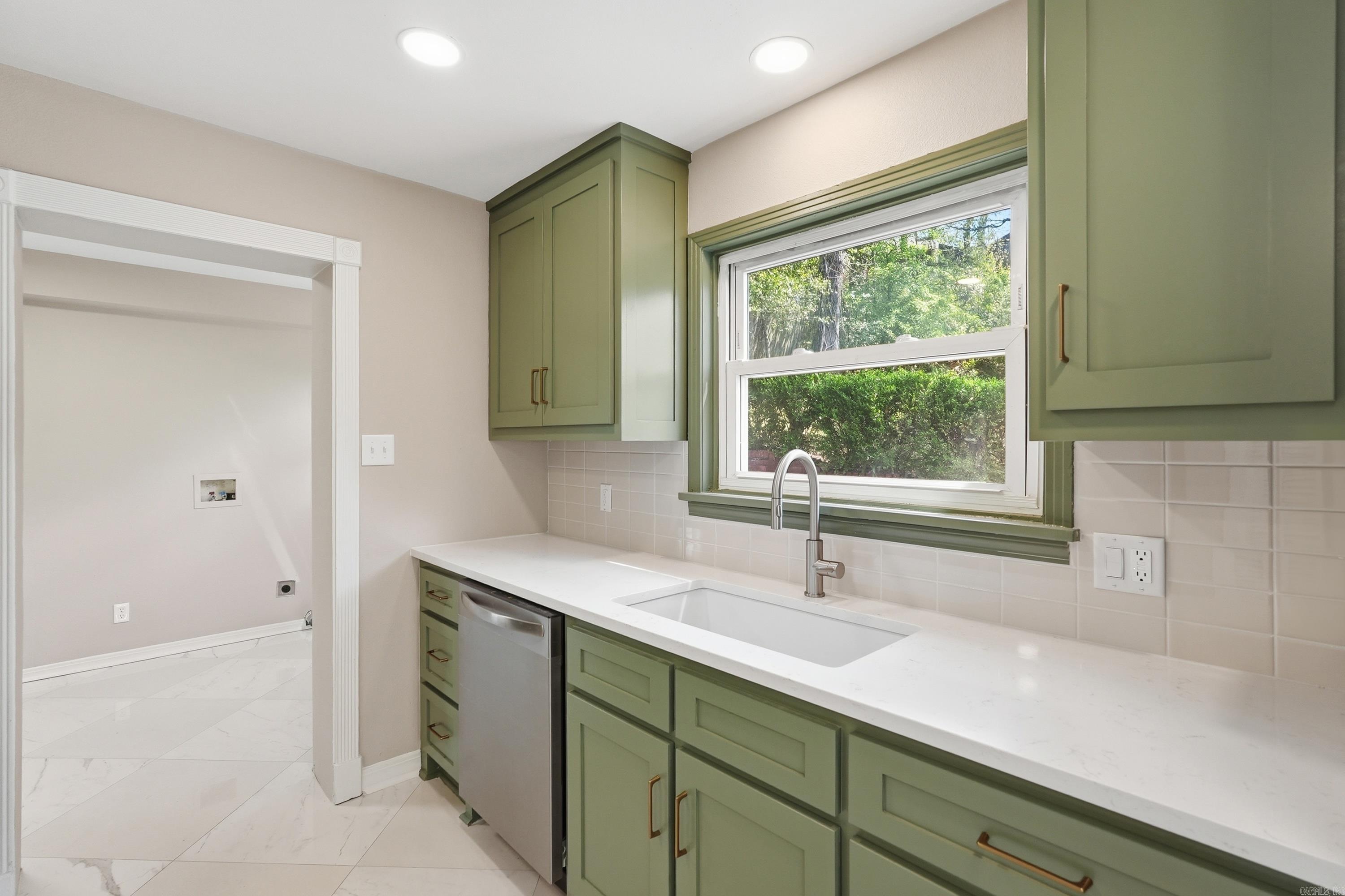 1 Van Lee Drive Property Photo 13