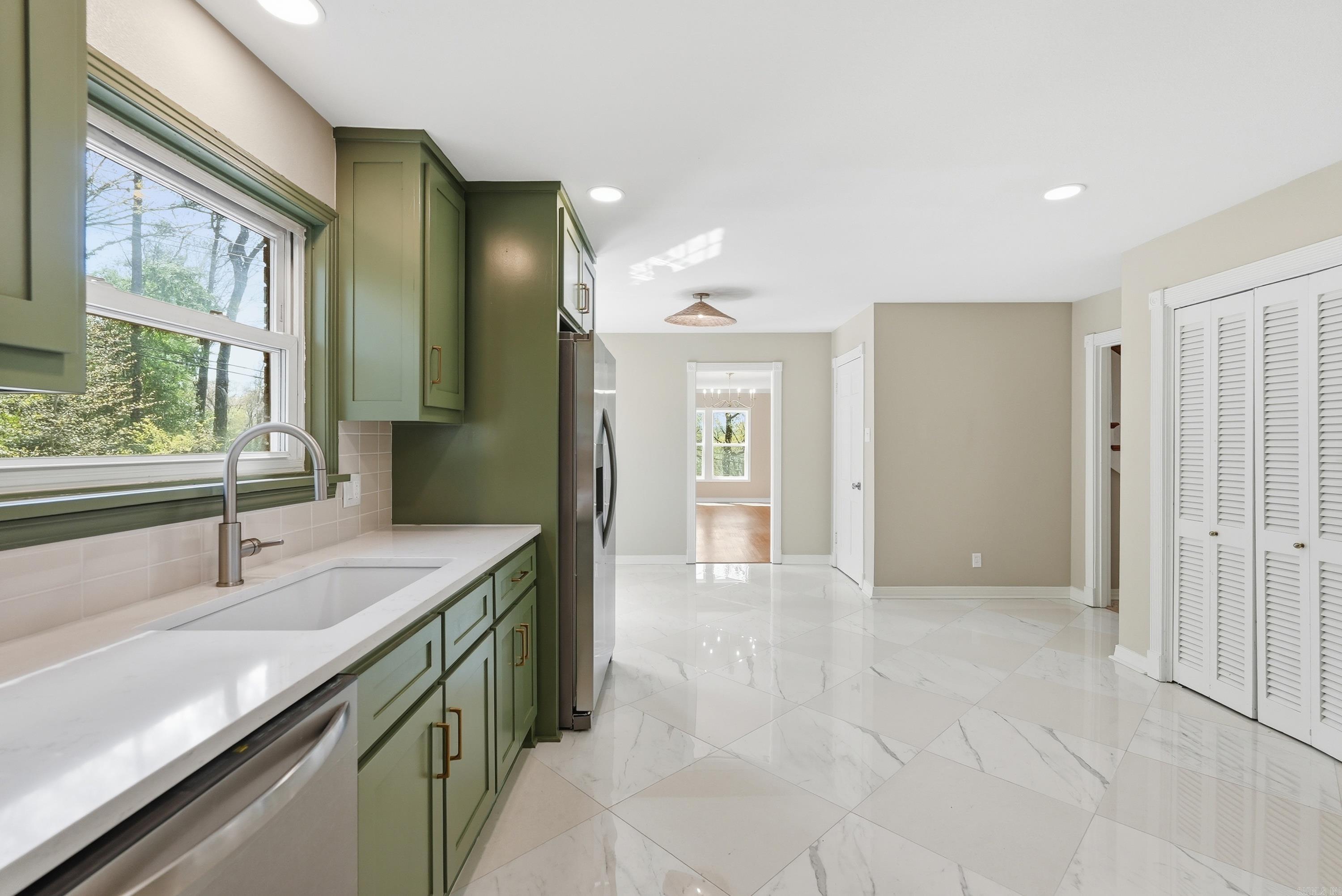 1 Van Lee Drive Property Photo 16