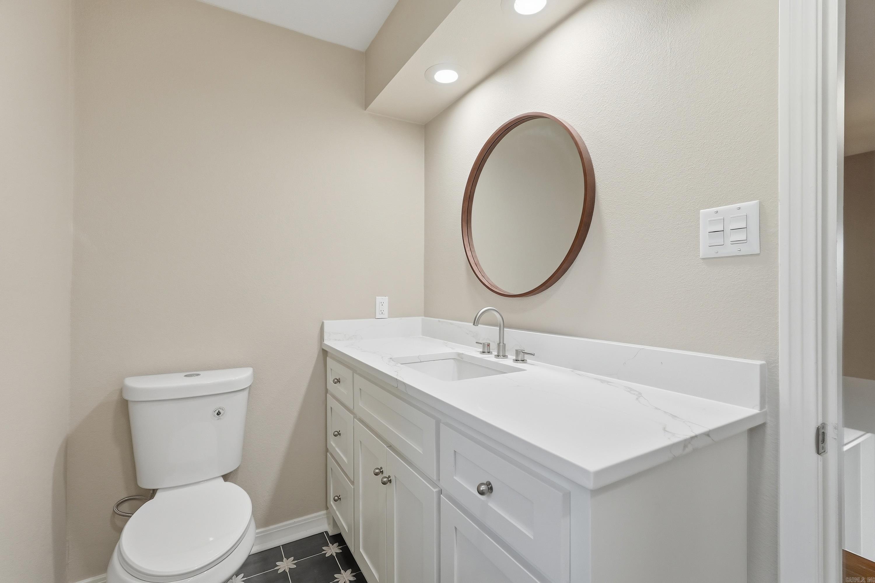 1 Van Lee Drive Property Photo 36