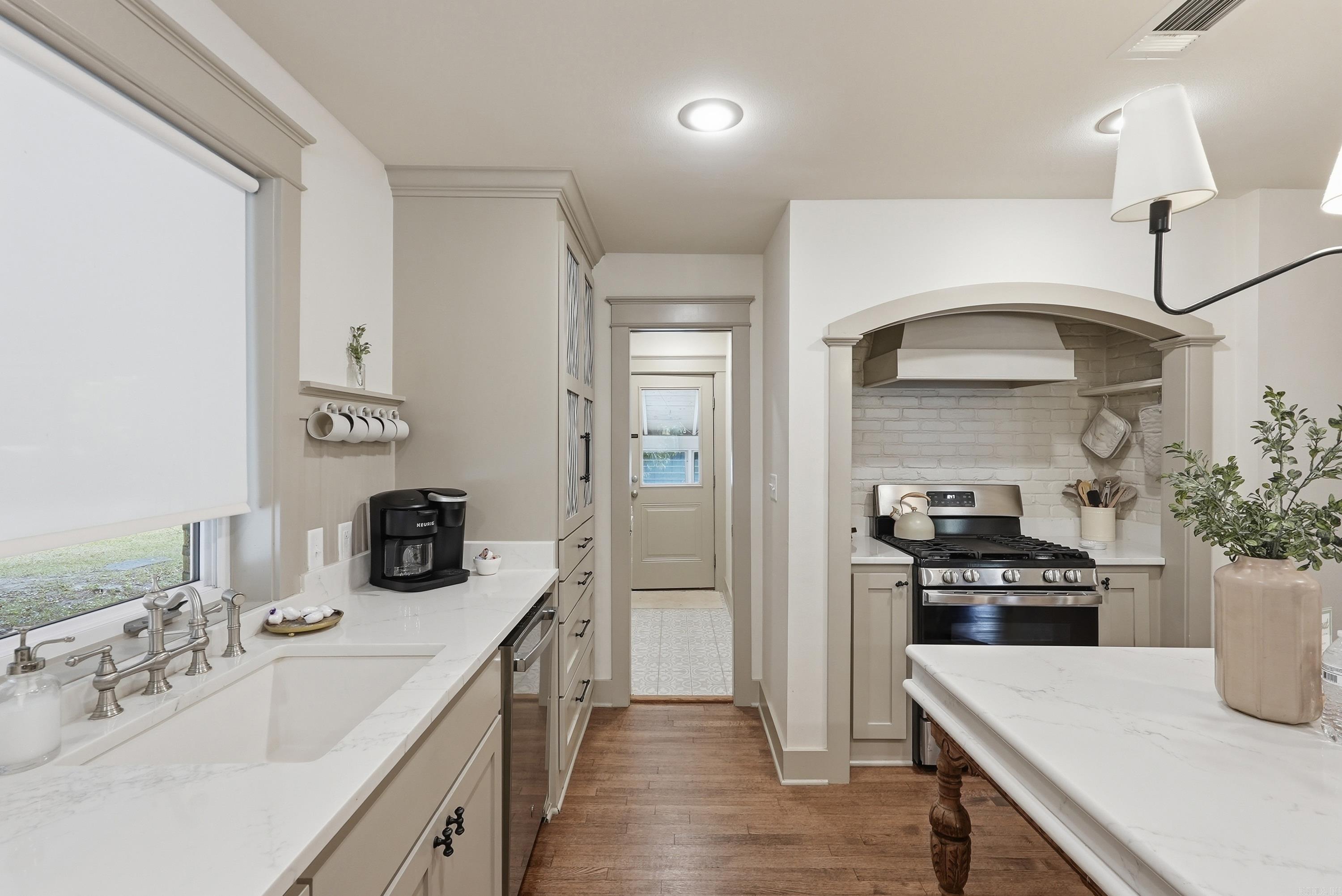 1154 Donaghey Property Photo 14