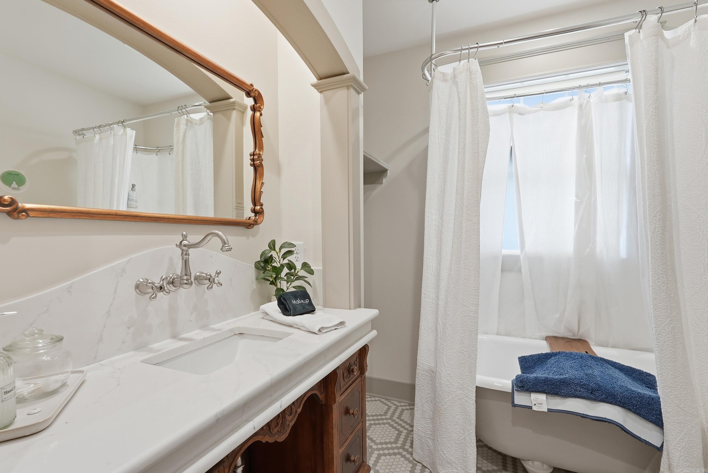 1154 Donaghey Property Photo 18