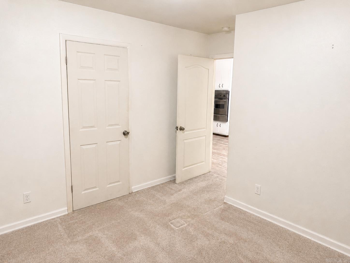 2011 S Oak Street Property Photo 11