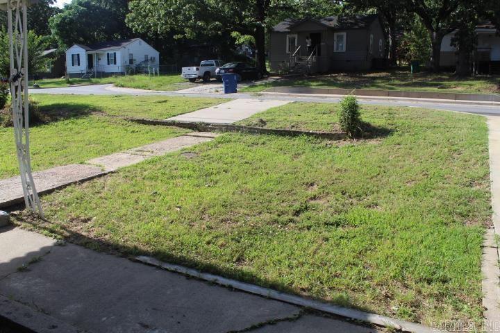 1110 W 49th Street Property Photo 11