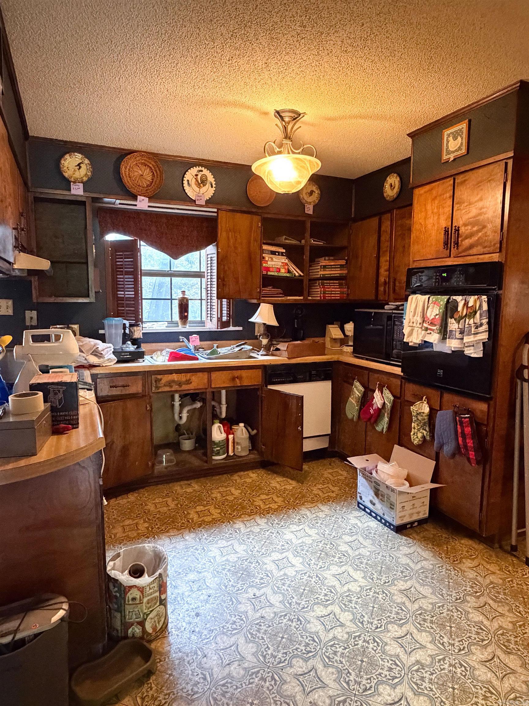 2107 Rosemond Avenue Property Photo 13